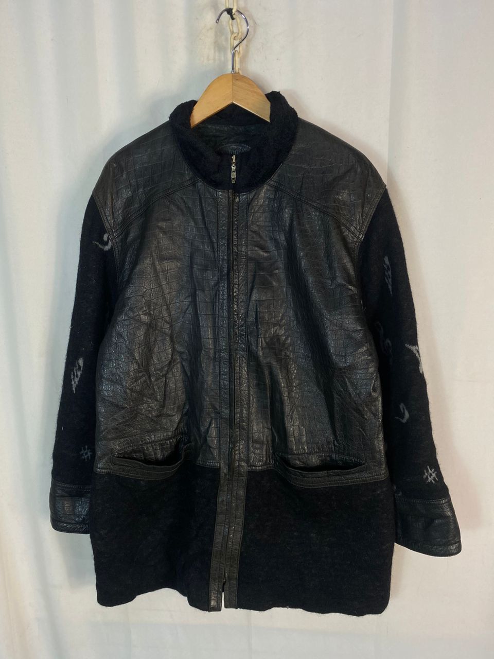 Designer × Torras Unisex🔥Torras wool/leather printed zipper jacket Size US M / EU 48-50 / 2 - 2 Thumbnail