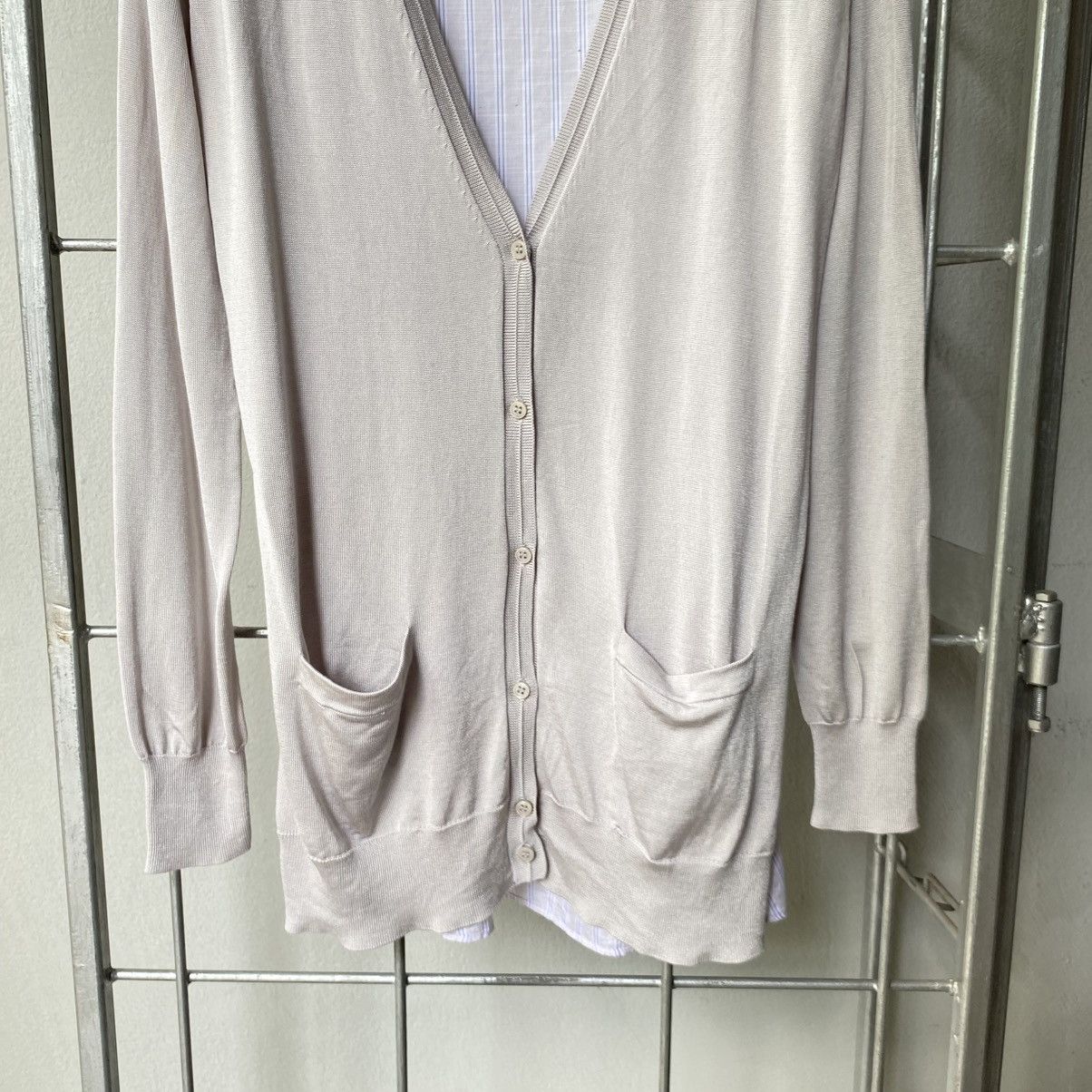 Japanese Brand 😊Beige V-Neck Button-Up Cardigan with Pockets Size M / US 6-8 / IT 42-44 - 15 Thumbnail
