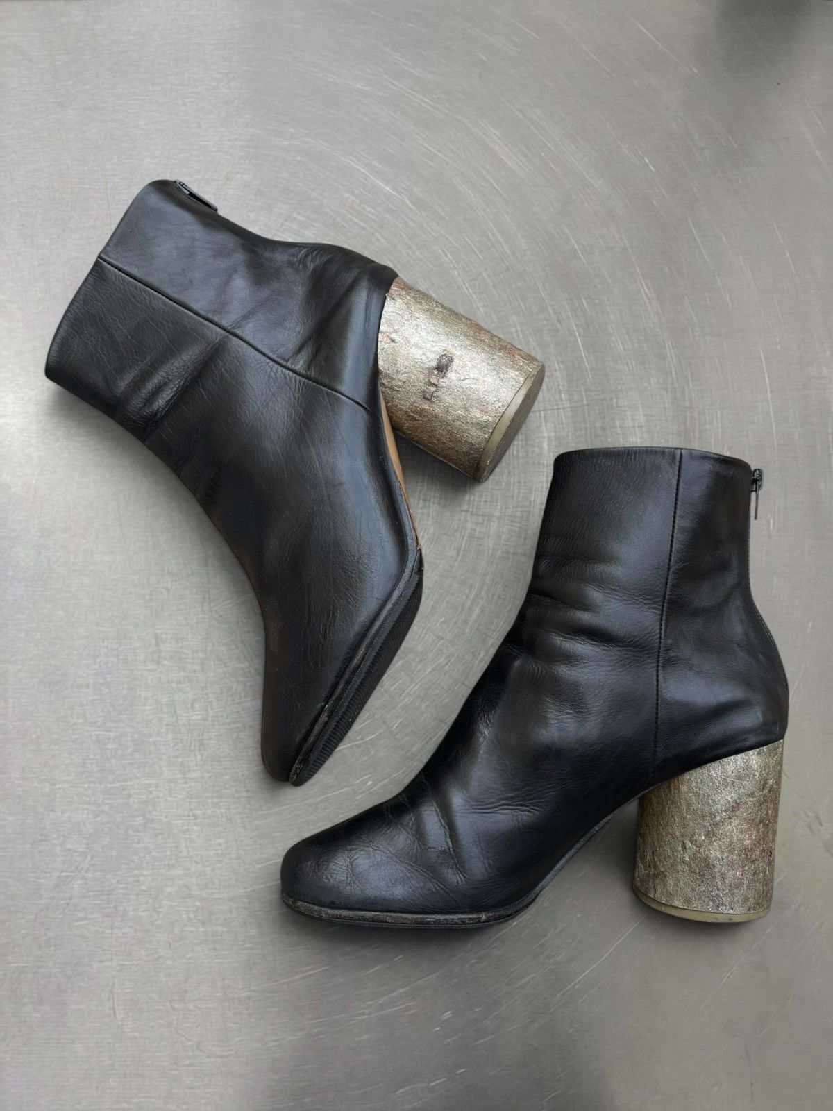 Maison Margiela Maison Margiela Leather Boots Black Textured Heel Size 37 Size US 7 / IT 37 - 1 Thumbnail