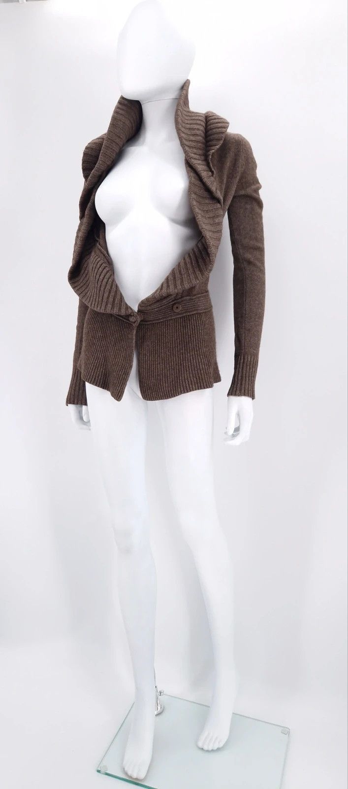 Givenchy Givenchy Riccardo Tisci Merino Wool Sculptural Cardigan Size S / US 4 / IT 40 - 8 Thumbnail