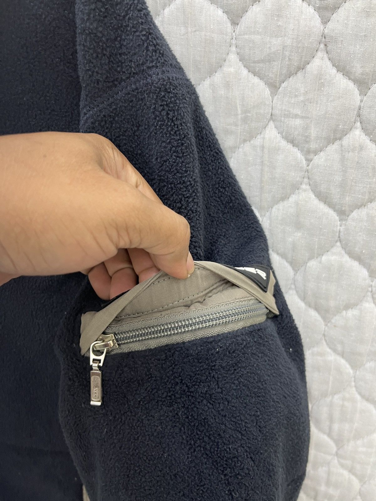 🔥🔥🔥STEALS VINTAGE TOMMY HILFIGER HOODIE FLEECE JACKET