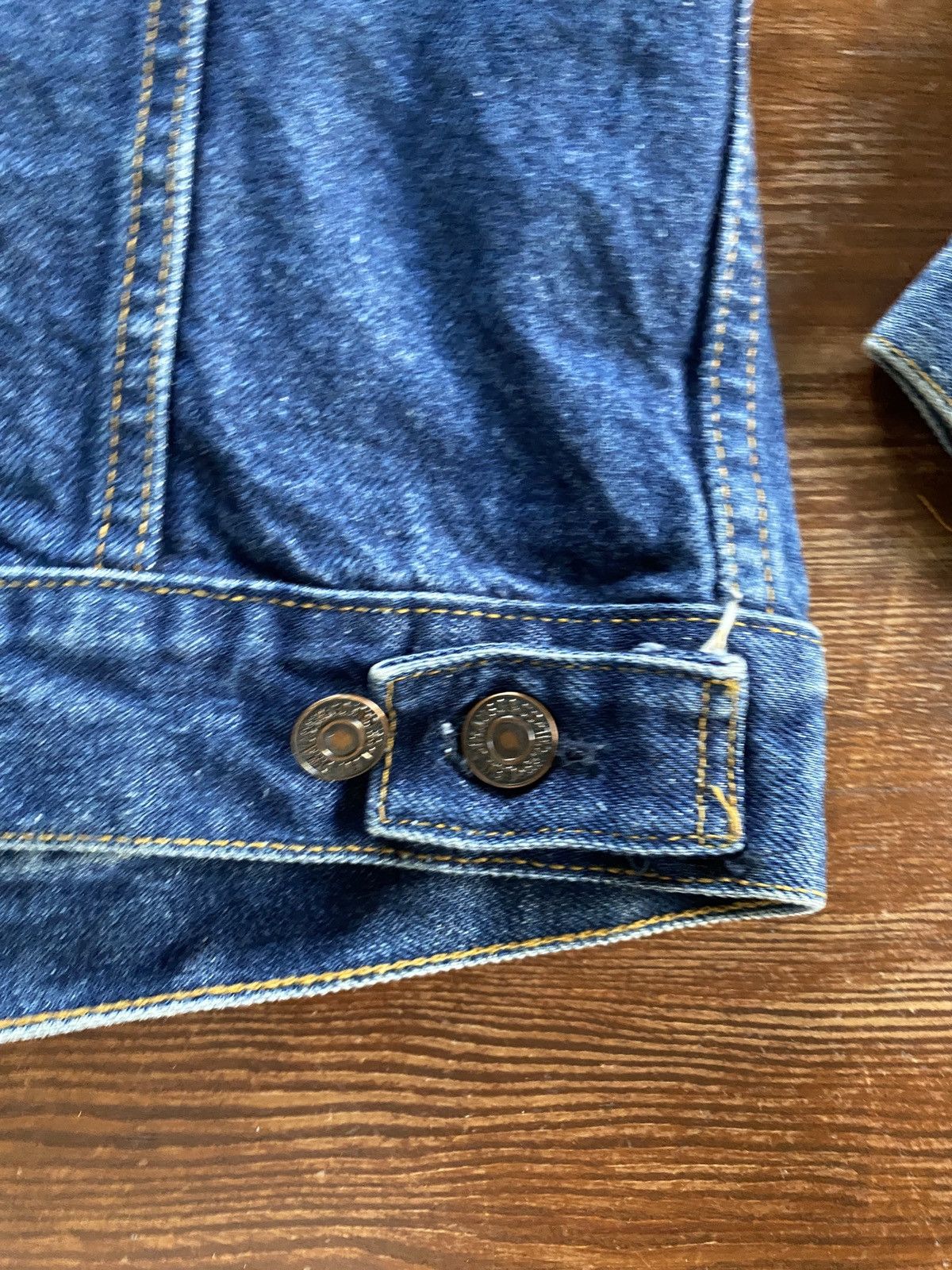 Levi's Vintage 80’s Levi’s Denim Trucker Jean Jacket Short Size US M / EU 48-50 / 2 - 19 Thumbnail