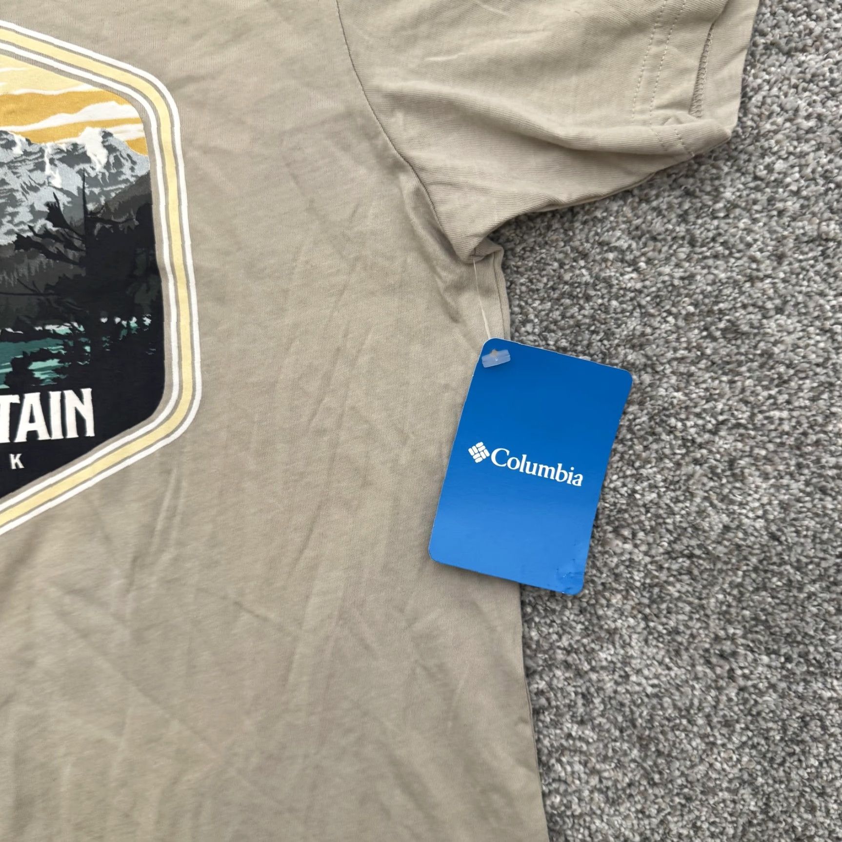 Vintage Columbia Shirt Mens Medium Graphic Print Tee Beige Rocky Mountain National Park Outdoor NWT Size US M / EU 48-50 / 2 - 5 Thumbnail