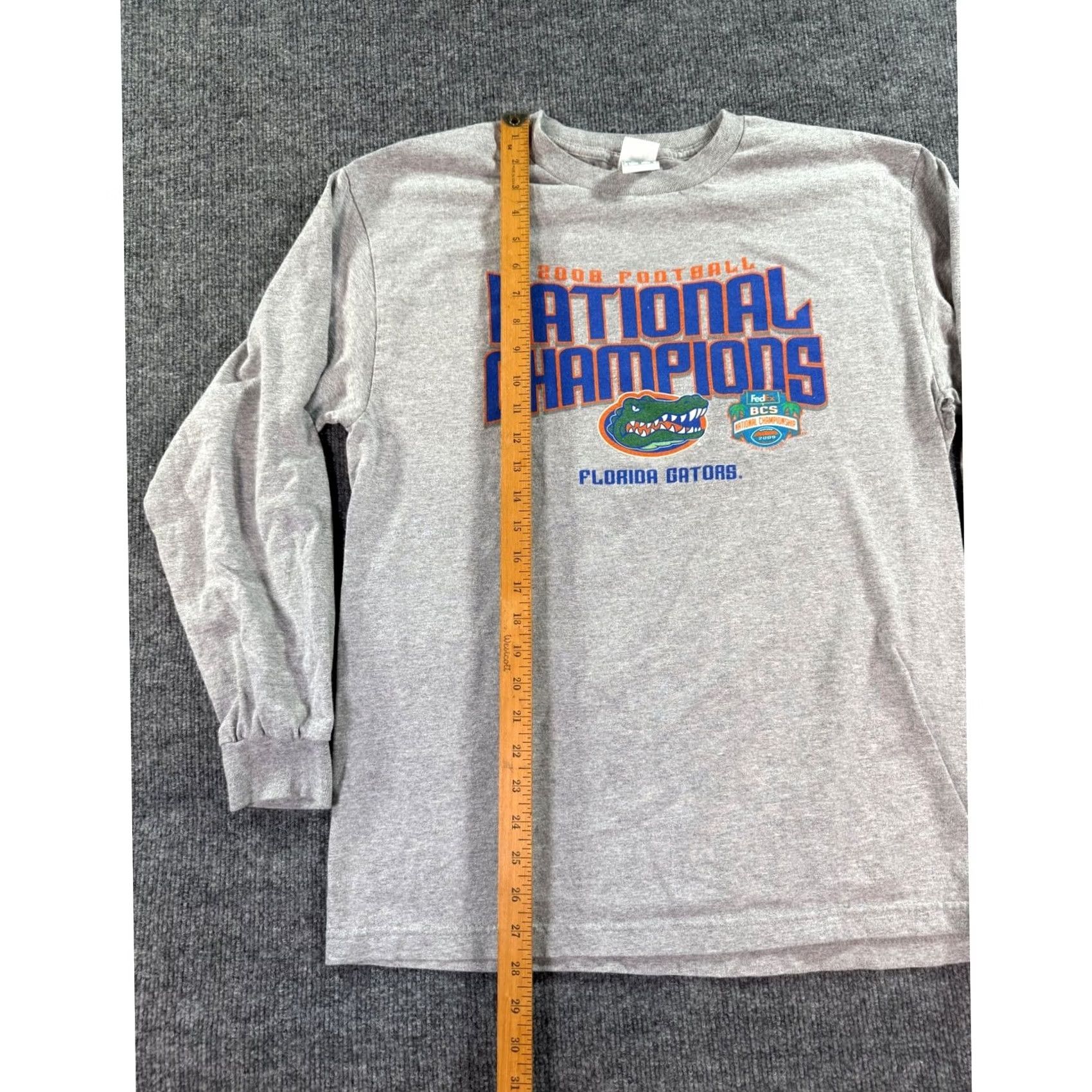 Vintage Florida Gators 2008 National Champions Shirt Mens Large Gray Long Sleeve BCS Size US L / EU 52-54 / 3 - 5 Thumbnail