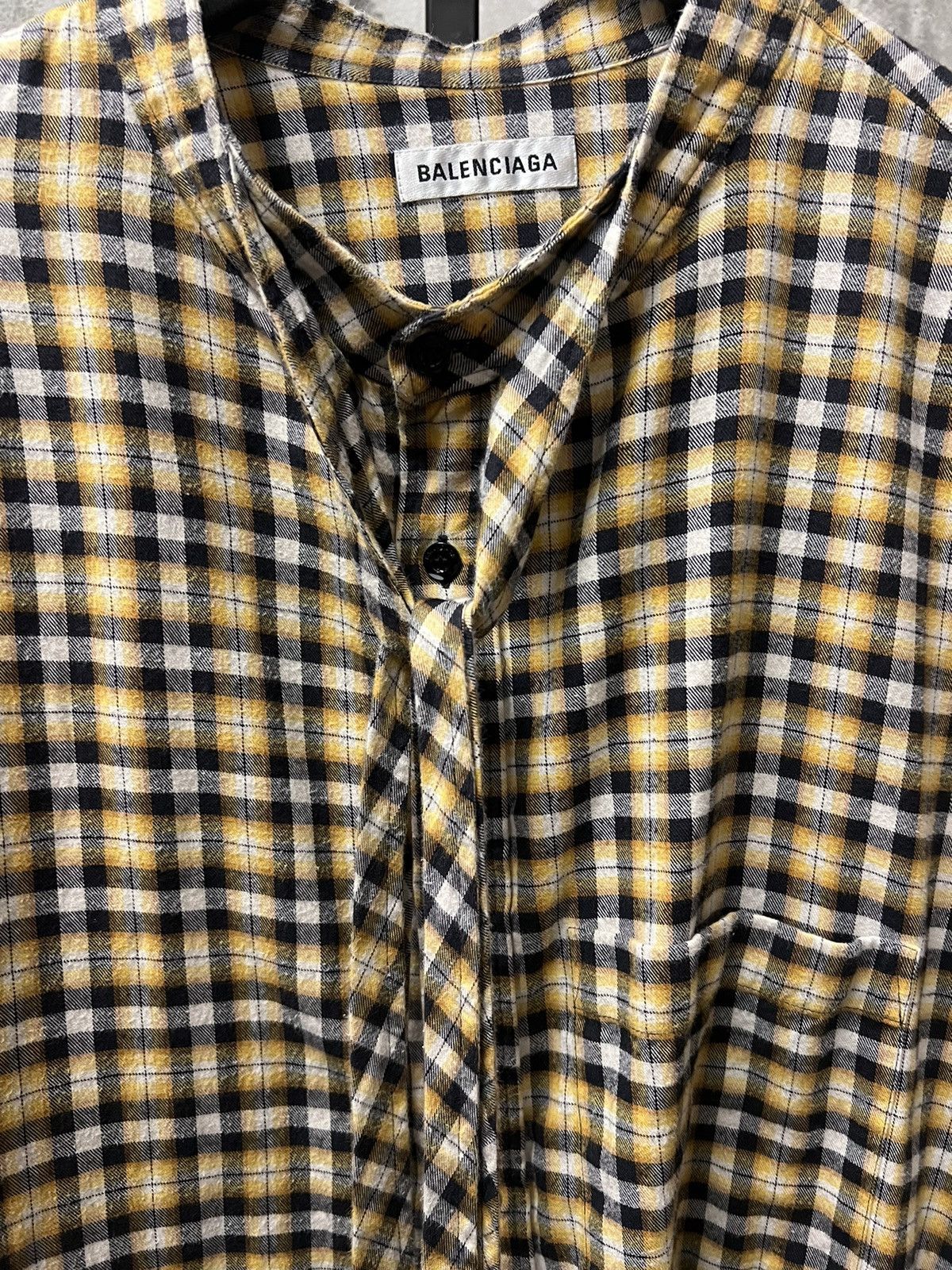 Balenciaga Balenciaga Oversized Flannel Shirt Size US S / EU 44-46 / 1 - 3 Thumbnail