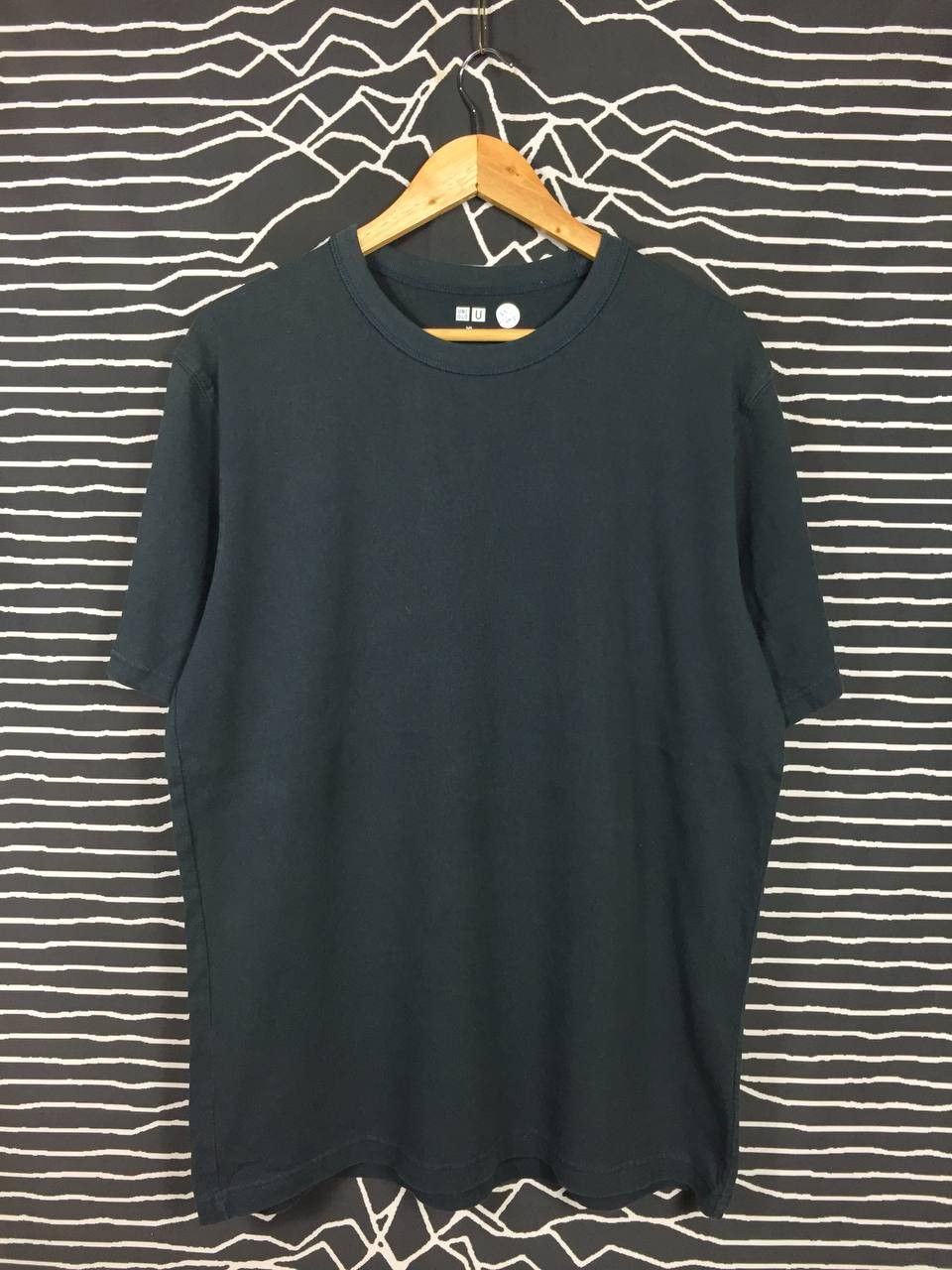 Japanese Brand × Uniqlo Uniqlo U Crew Neck Plain Casual Short Sleeve Tee Size US XL / EU 56 / 4 - 2 Thumbnail