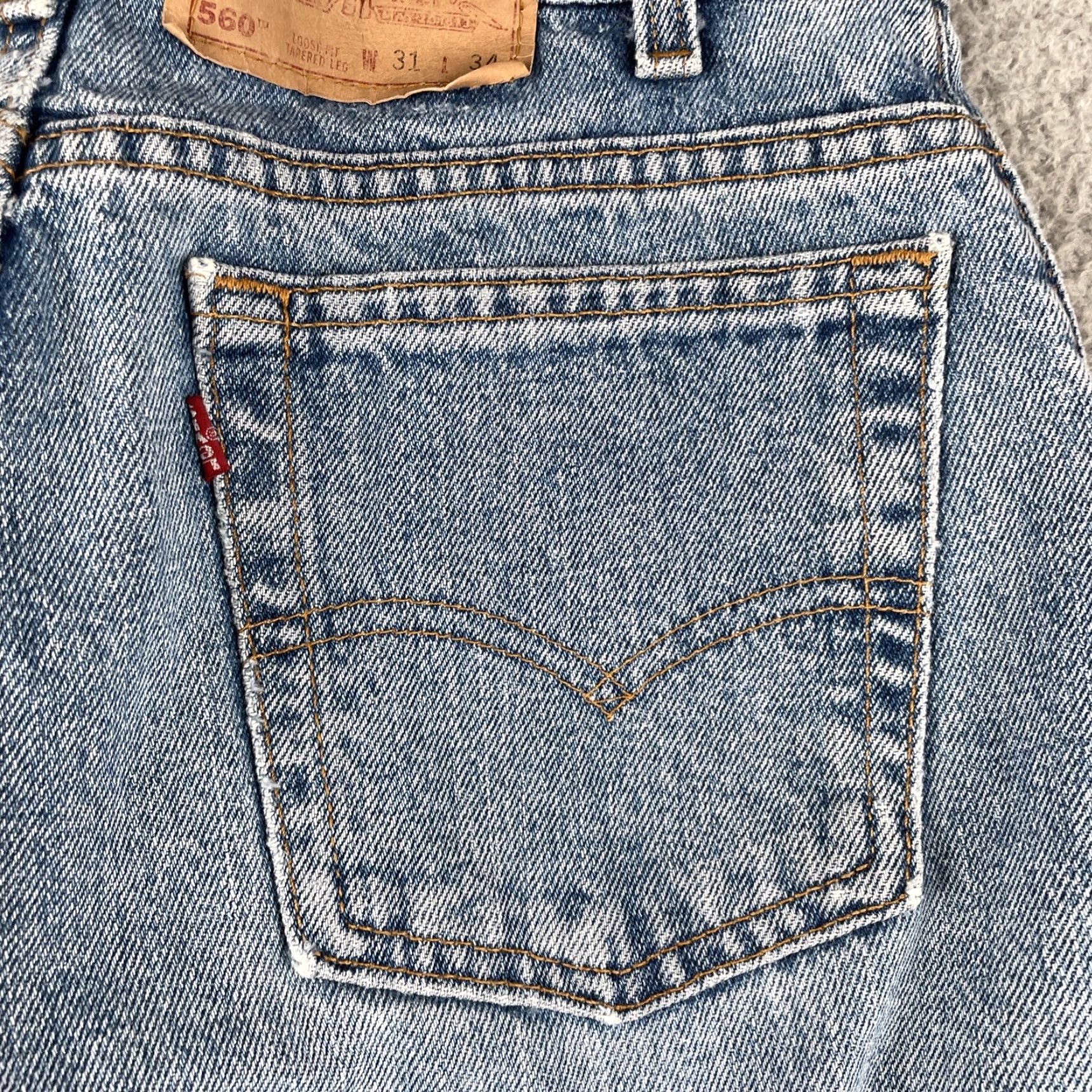 Levi's VINTAGE Levi’s 560 Jeans Shirt? Size US 29 - 3 Thumbnail