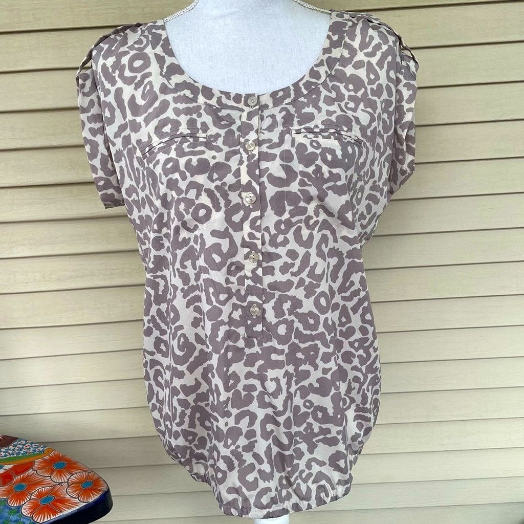 Loft Ann Taylor LOFT Animal Print Top Size S Size S / US 4 / IT 40 - 5 Thumbnail