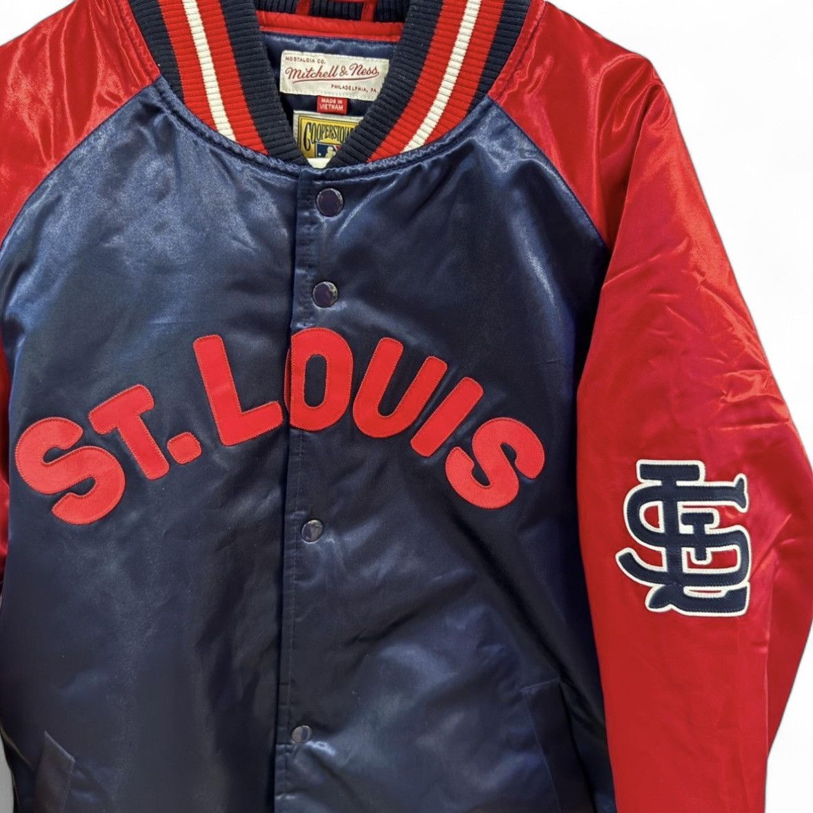Mitchell & Ness Mitchell & Ness St. Louis Satin Bomber Jacket – Size L Size US L / EU 52-54 / 3 - 1 Thumbnail