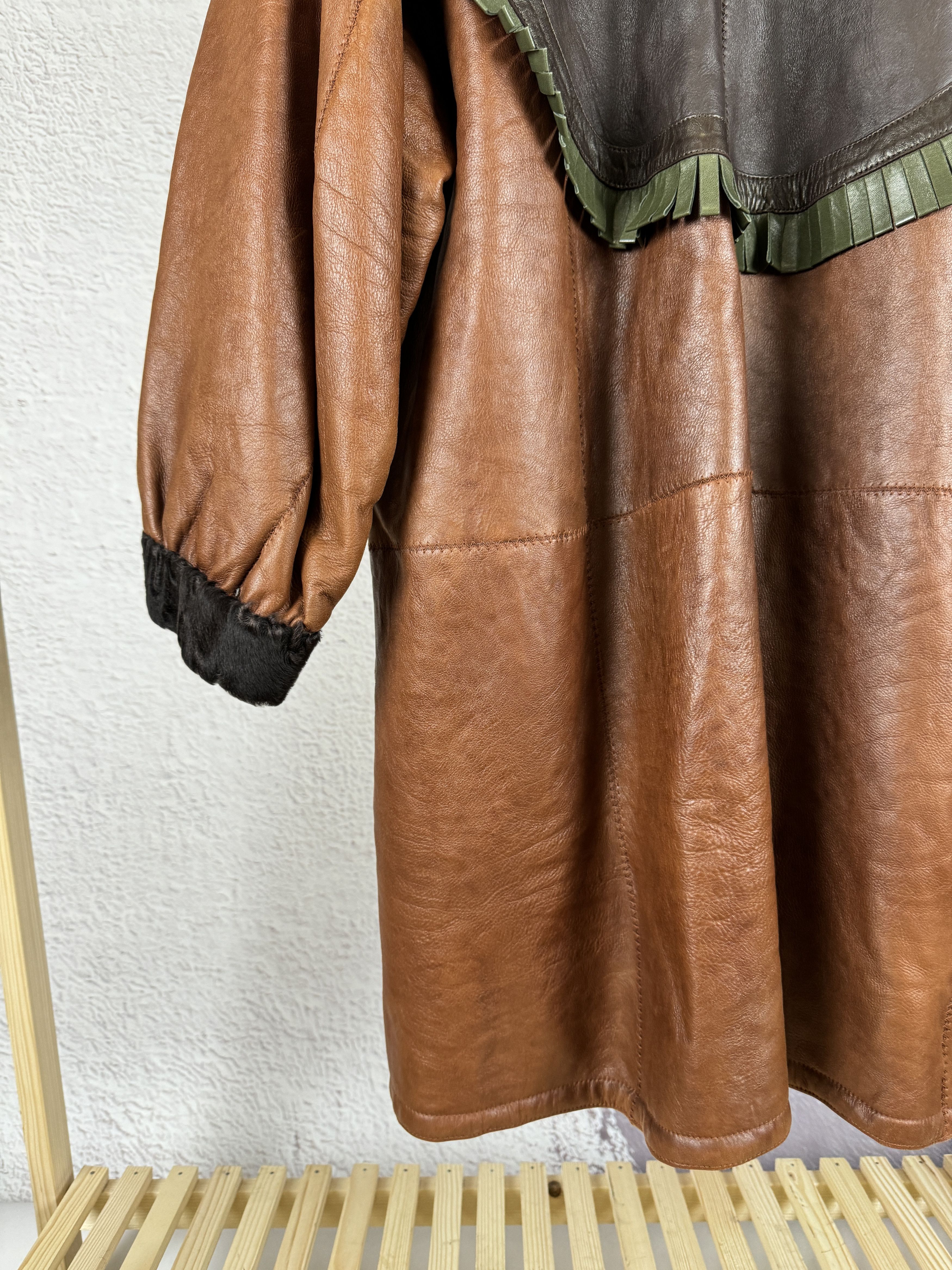 Yves Saint Laurent Yves Saint Laurent fourrures vintage 80s leather fur coat Size M / US 6-8 / IT 42-44 - 19 Thumbnail