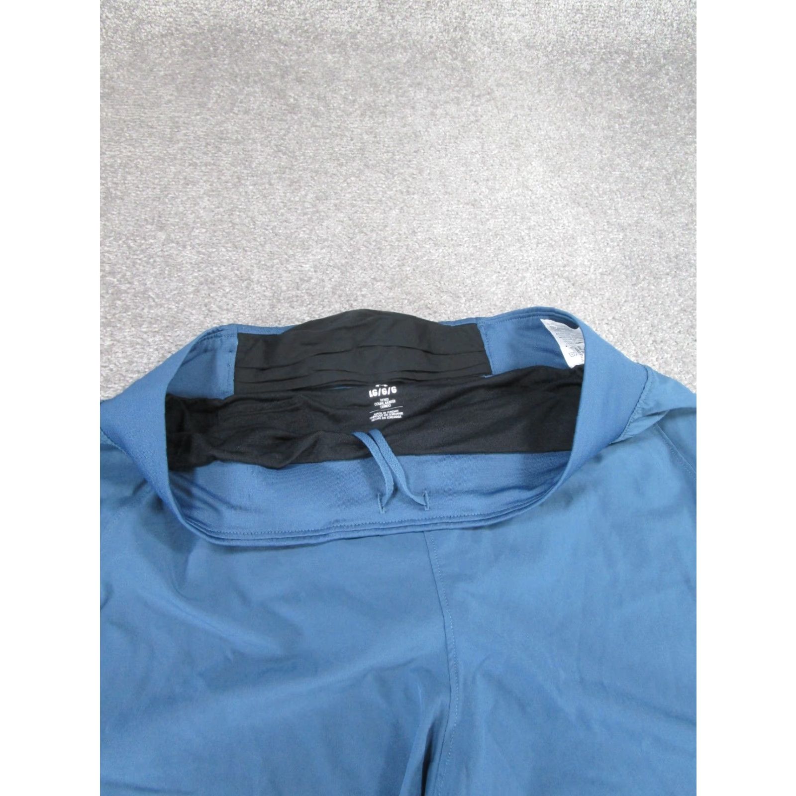 Under Armour Under Armour Shorts Womens Large Blue Lightweight Athletic Running Fit Regular Size 36" / US 14 / IT 50 - 2 Thumbnail