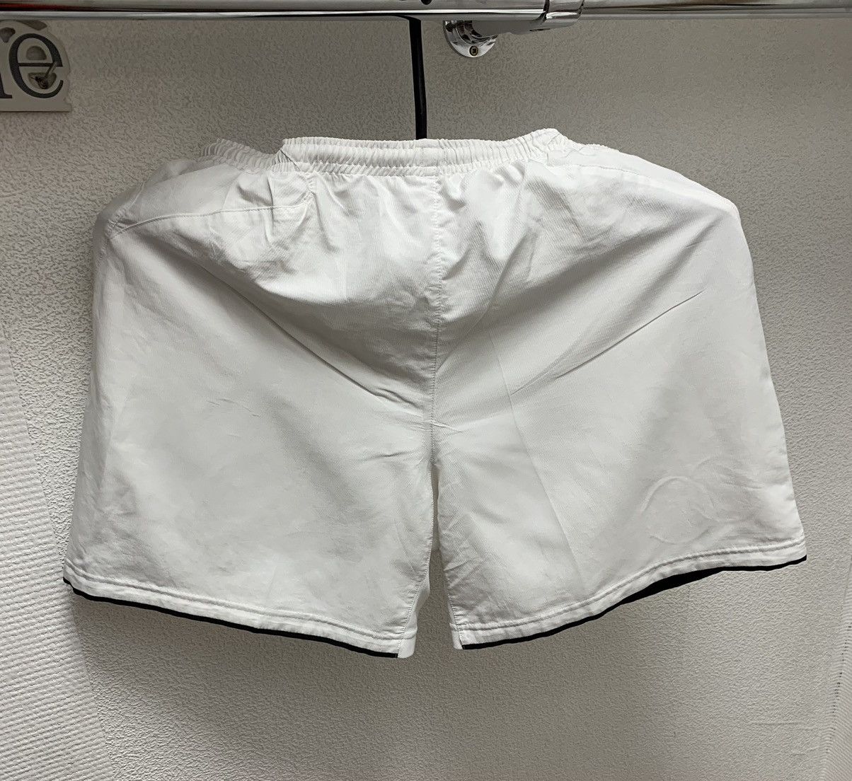 Nike Nike Manchester United vintage soccer shorts 30-32 size Size US 30 / EU 46 - 4 Thumbnail