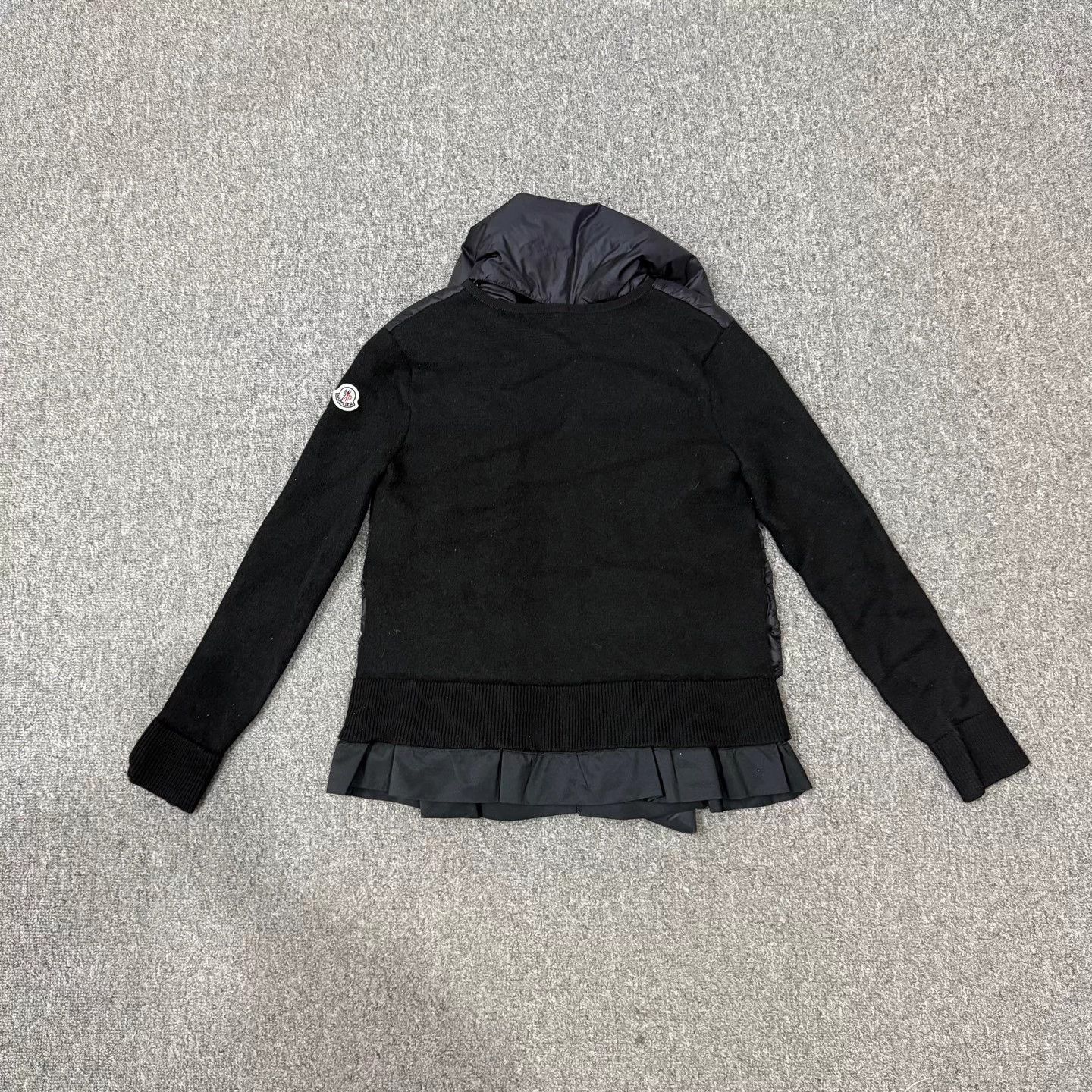 Moncler Moncler light down jacket blk/gray colorblock XS 99N Size XS / US 0-2 / IT 36-38 - 2 Thumbnail