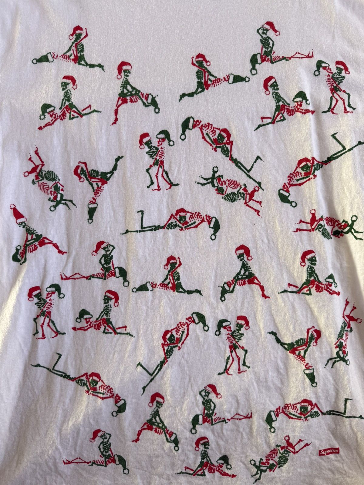 Supreme Supreme Christmas 2017 tee white size large Size US L / EU 52-54 / 3 - 3 Thumbnail