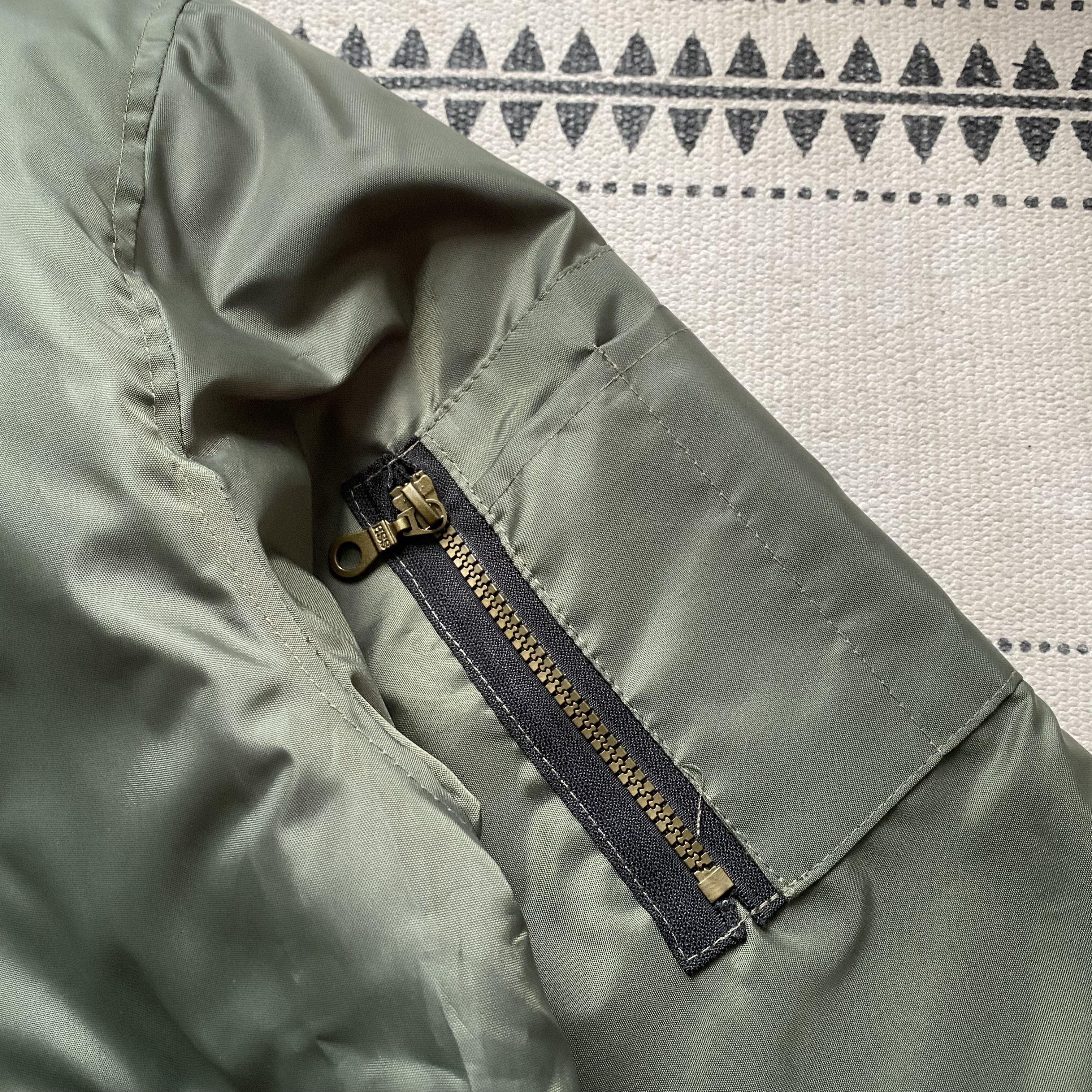 Alpha Industries MA 1 Flyer Bomber Jacket Boxy Fit Olive Made in England Size US M / EU 48-50 / 2 - 8 Thumbnail