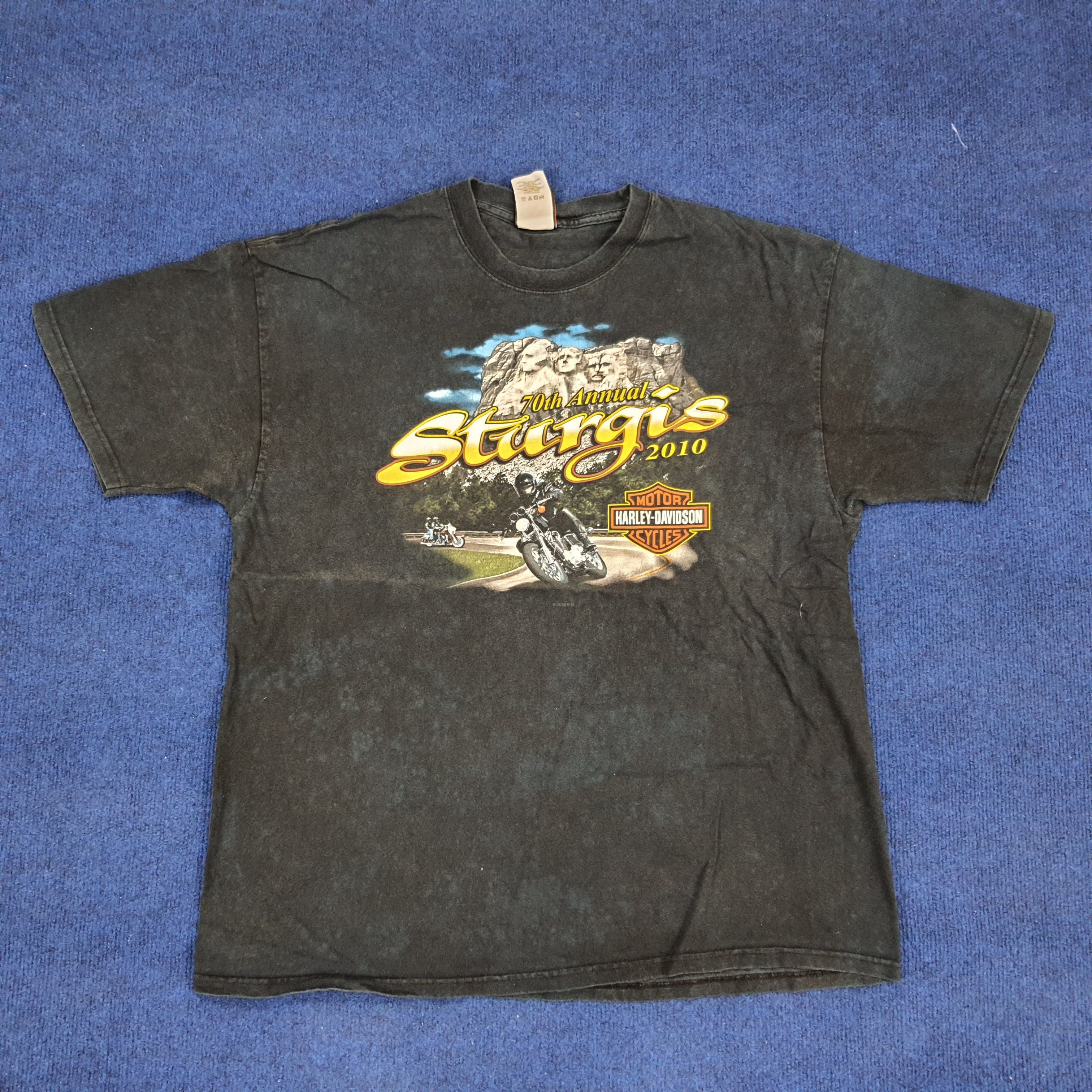 Harley Davidson × Vintage Vintage Harley Davidson Biker Sturgis 2010 T-shirt Size US XL / EU 56 / 4 - 1 Thumbnail