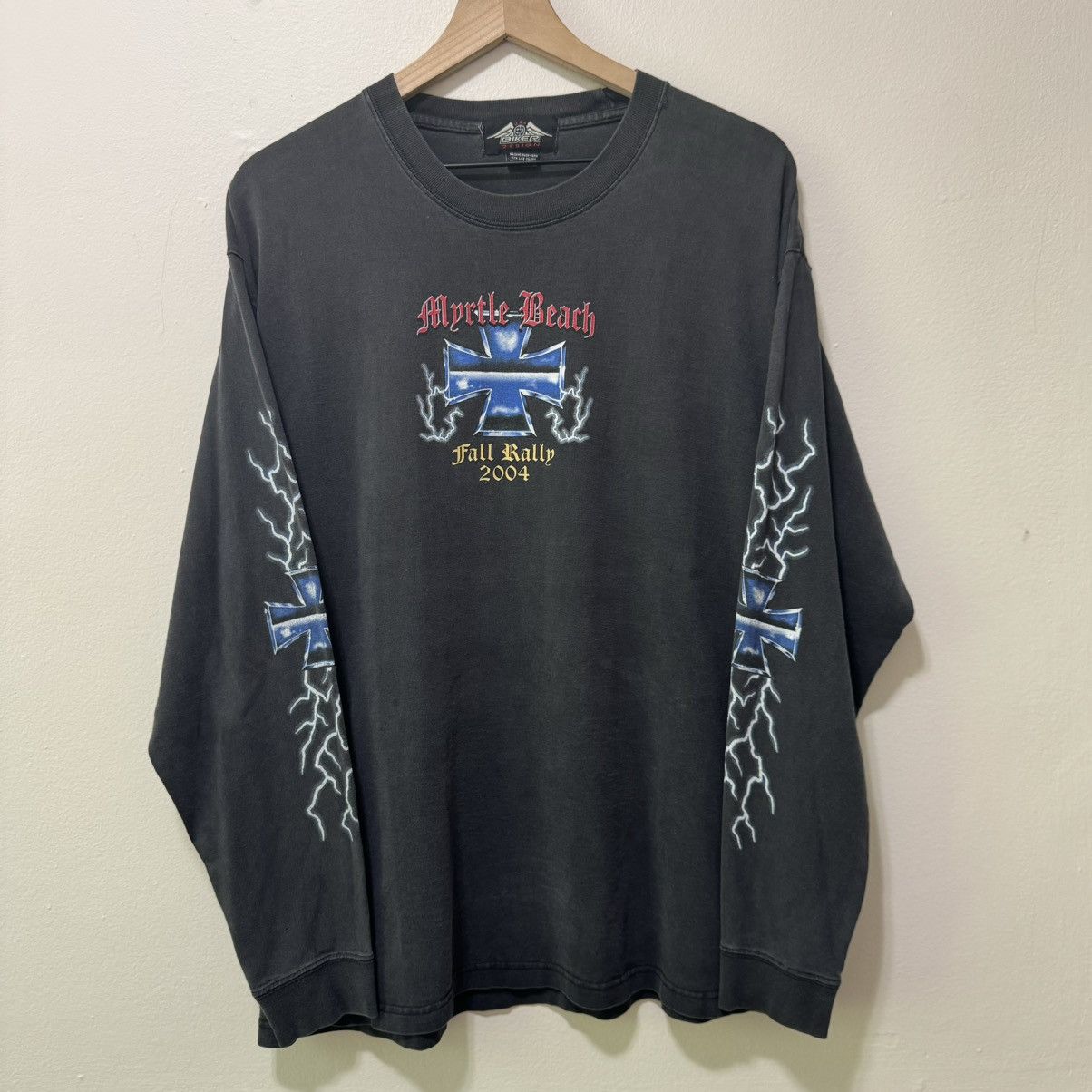 image of Harley Davidson x Vintage Y2K Faded Thunder Myrtle Beach Bike Week Lighting Shirt in Black (Size XL