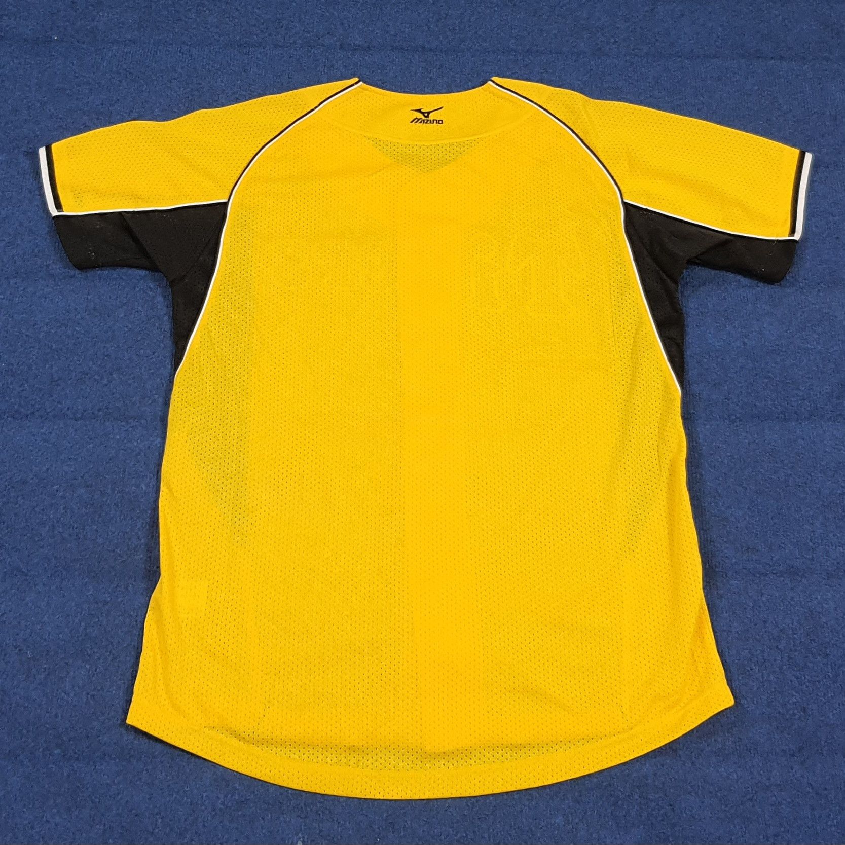 Mizuno Hanshin Tigers Japan Baseball Jersey Mizuno C294N28 Size US M / EU 48-50 / 2 - 4 Thumbnail