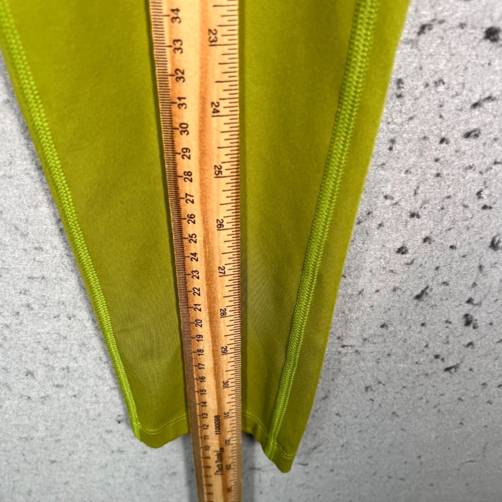 Girlfriend Collective VINTAGE Girlfriend Collective Womens Medium Lime Green Athletic Leggings Recycled Fabric Leggings Green M Athletic Slim Skinny Inseam 22in Size 32" / US 10 / IT 46 - 6 Thumbnail