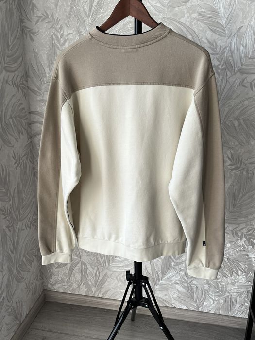 Nike cream mini swoosh sweatshirt hot sale