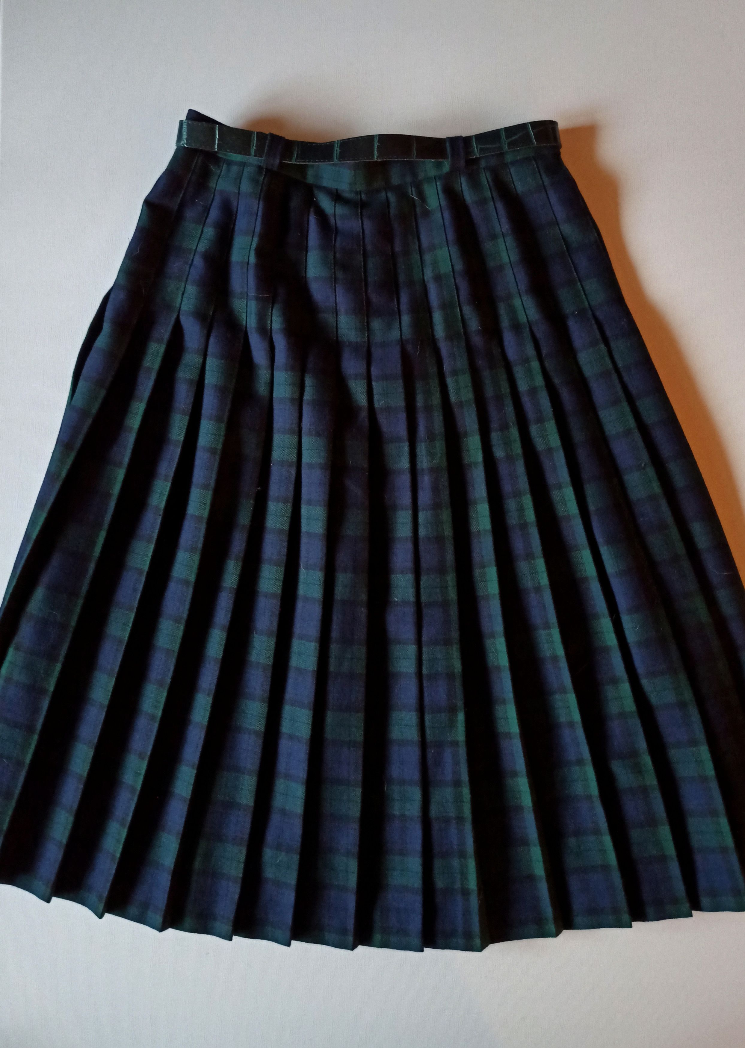 Vintage Vintage tartan midi skirt, size M Size 28" / US 6 / IT 42 - 1 Thumbnail