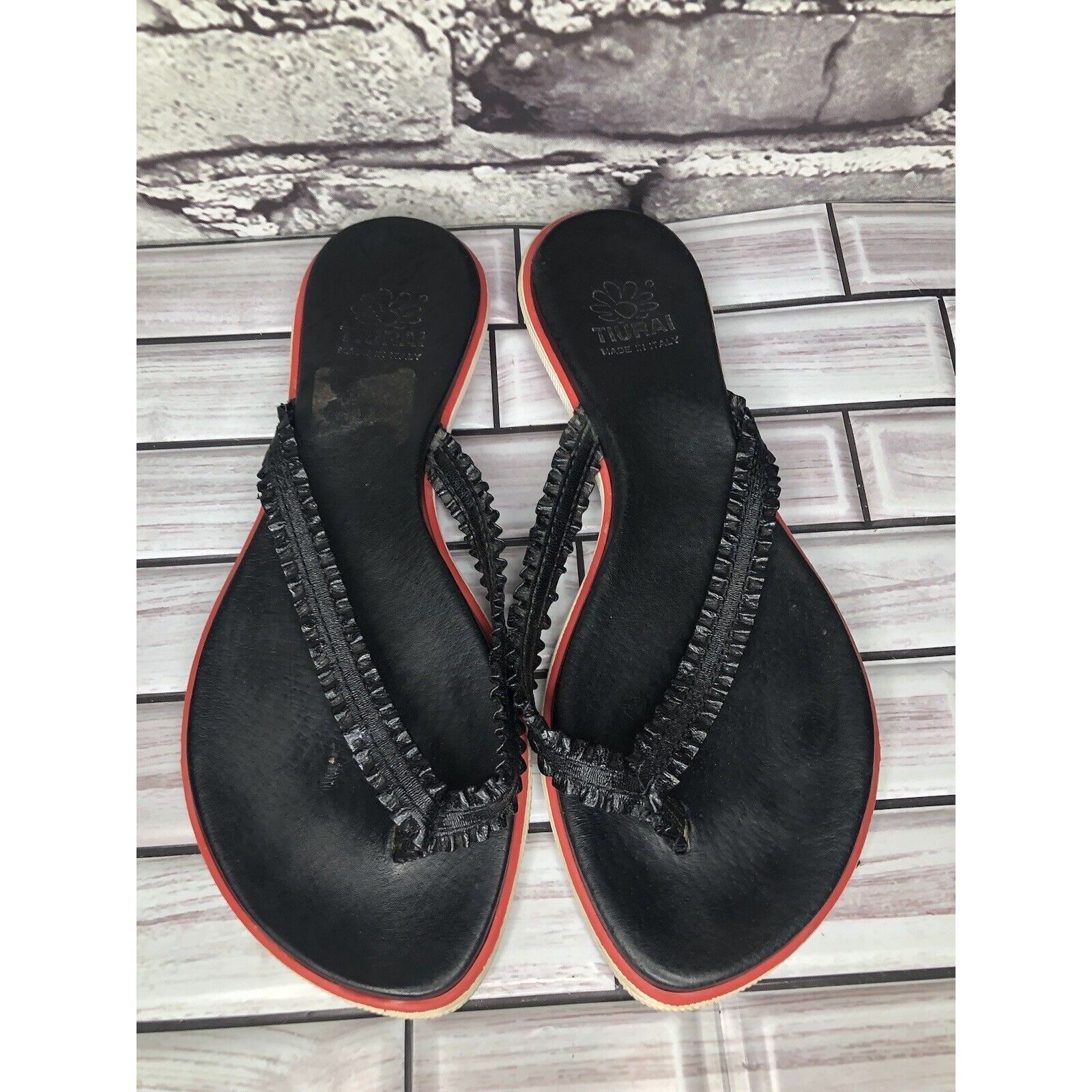 Other Tiurai Black Leather Thong Flip Flops Slides Kitten Heel San Size US 6.5 / IT 36.5 - 11 Thumbnail