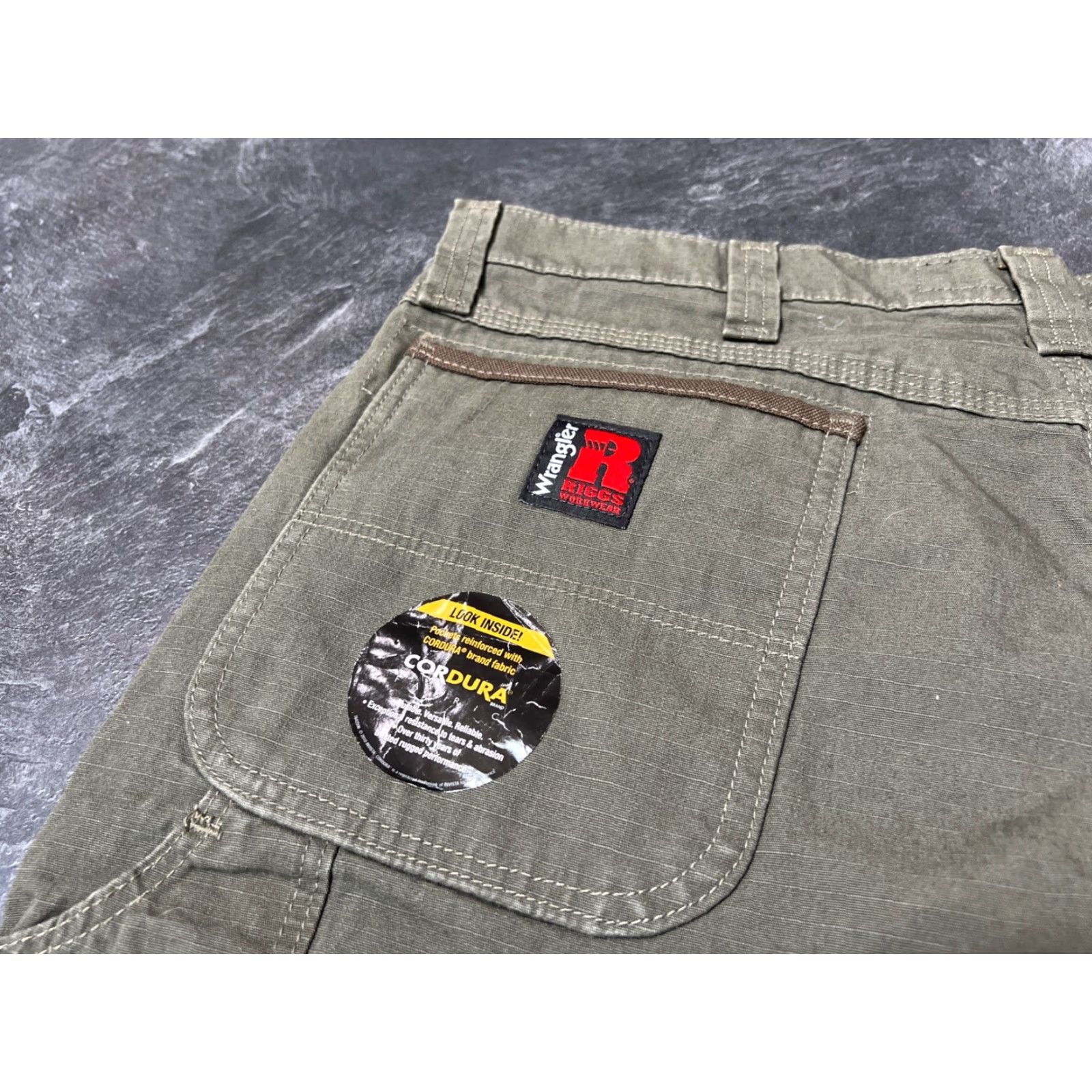 Wrangler Wrangler RIGGS Workwear Carpenter Pants Mens 38x32 Olive Green Ripstop Carpenter Wrangler RIGGS Workwear Mens 38 32 Green Size US 38 / EU 54 - 7 Thumbnail