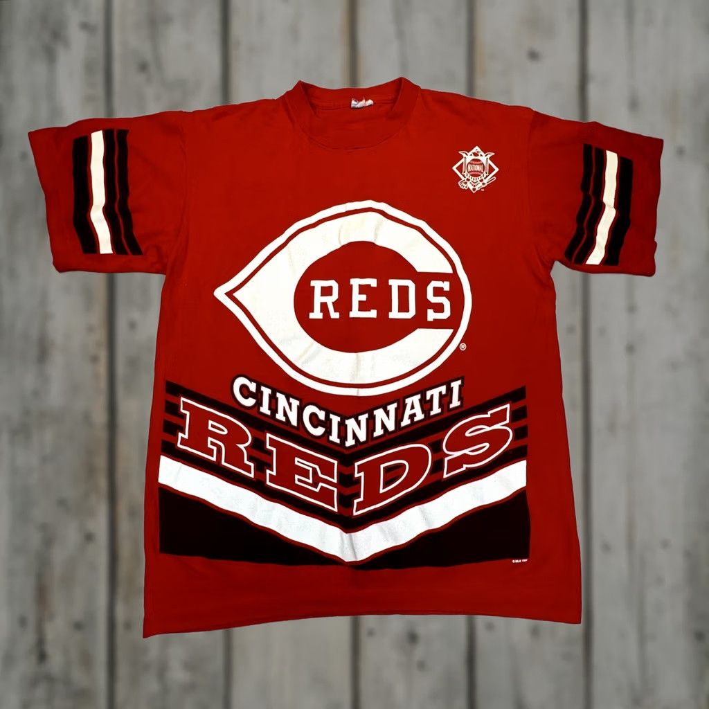 Salem Sportswear VINTAGE Cincinnati Reds T-Shirt Salem Sportswear XL Unisex Adults Red 90s Graphic Single Stitch Baseball Shirt Mens Womens Boys Girls Size US XL / EU 56 / 4 - 1 Thumbnail