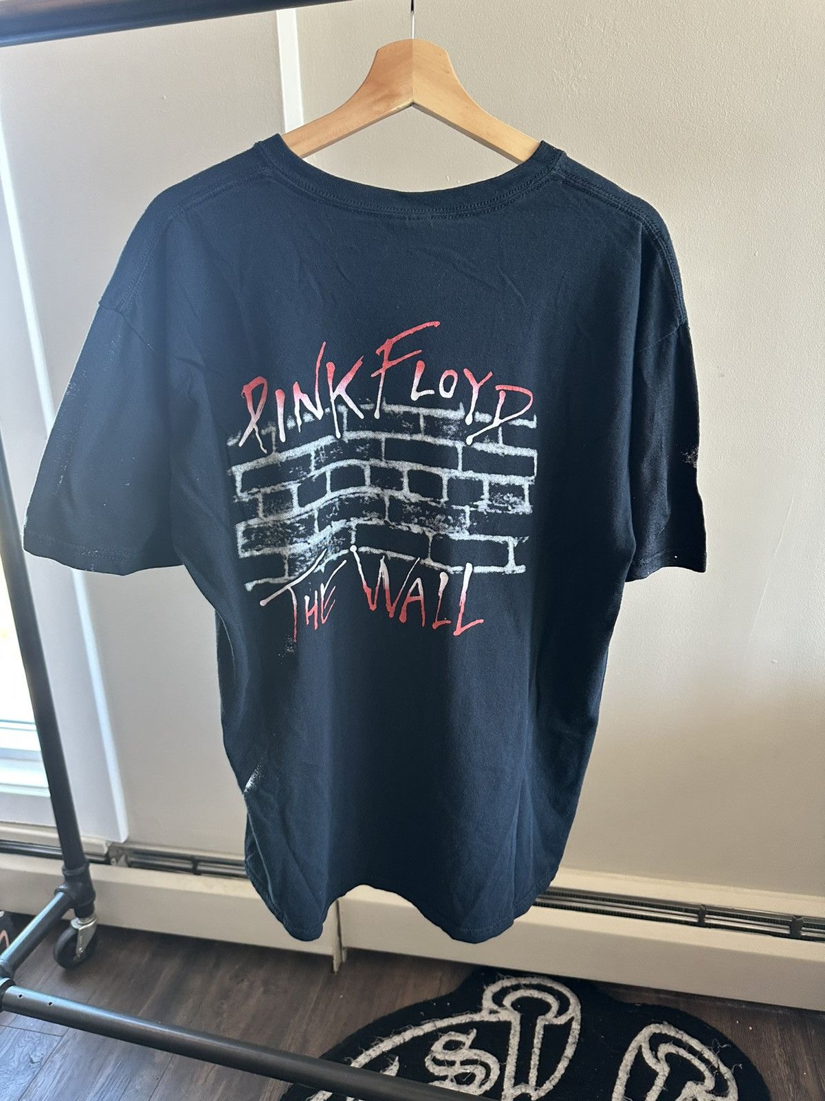 Pink Floyd Vintage Pink Floyd The Wall Tee Size US L / EU 52-54 / 3 - 2 Thumbnail
