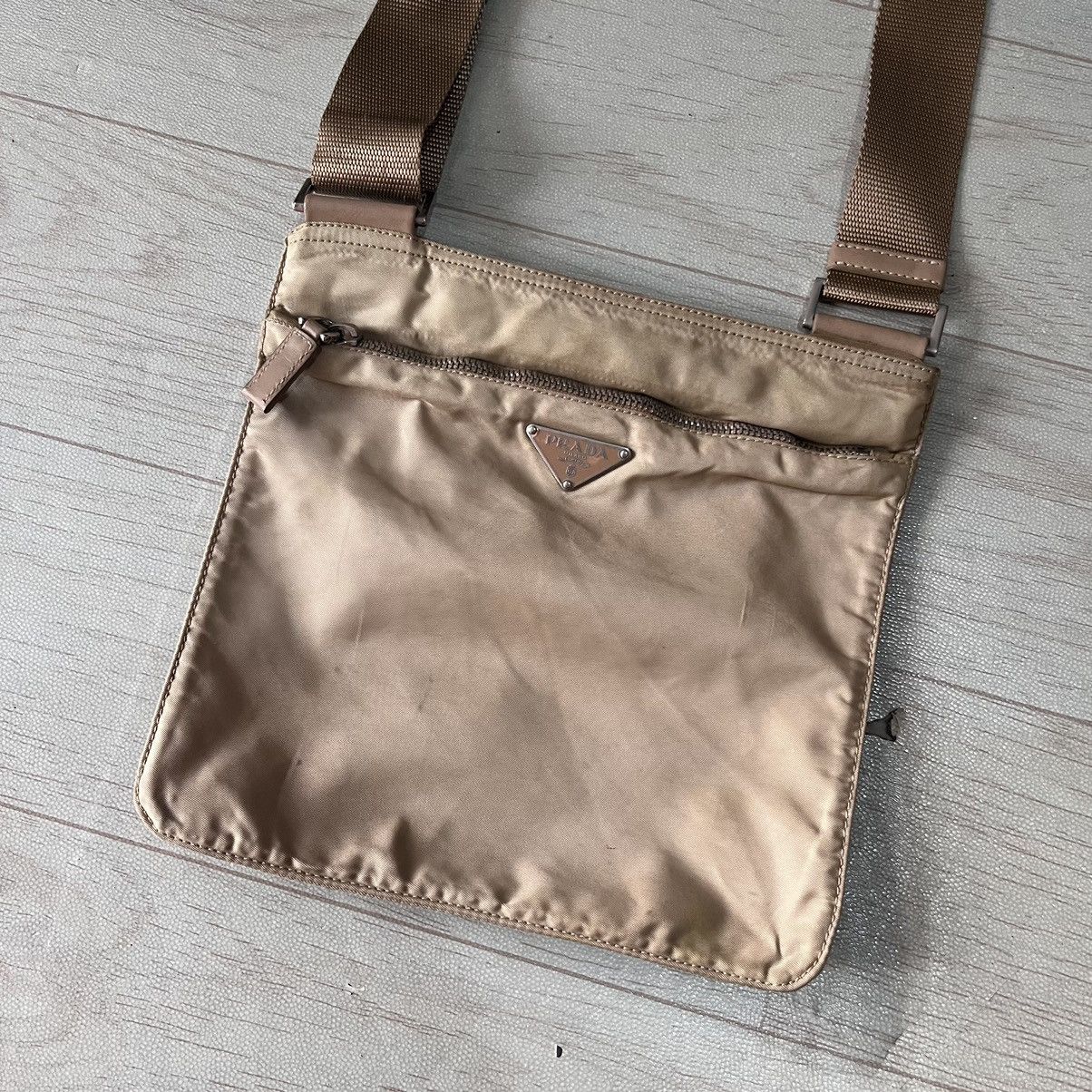Prada × Vintage Vintage prada nylon slingbag Size ONE SIZE - 2 Thumbnail