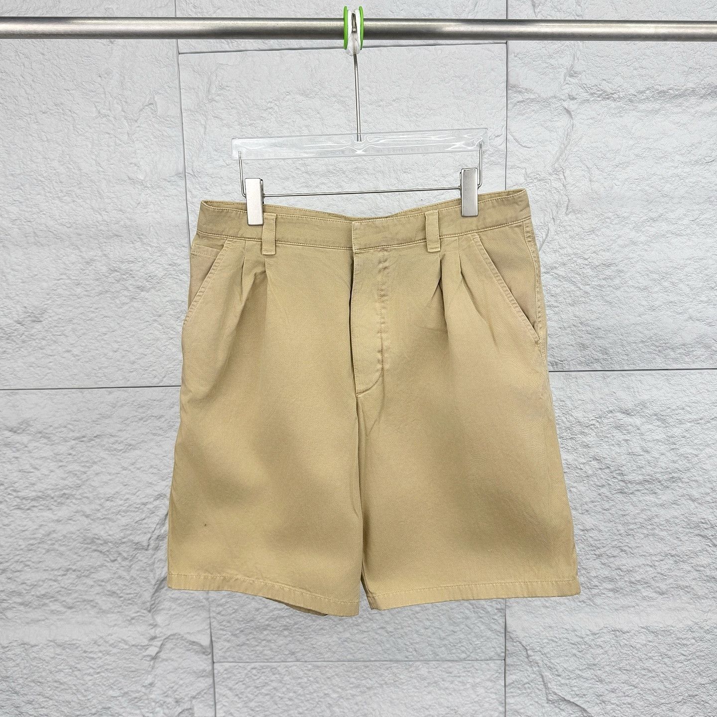 Prada Prada Cotton Pleated Shorts Size 32 Size US 32 / EU 48 - 1 Thumbnail
