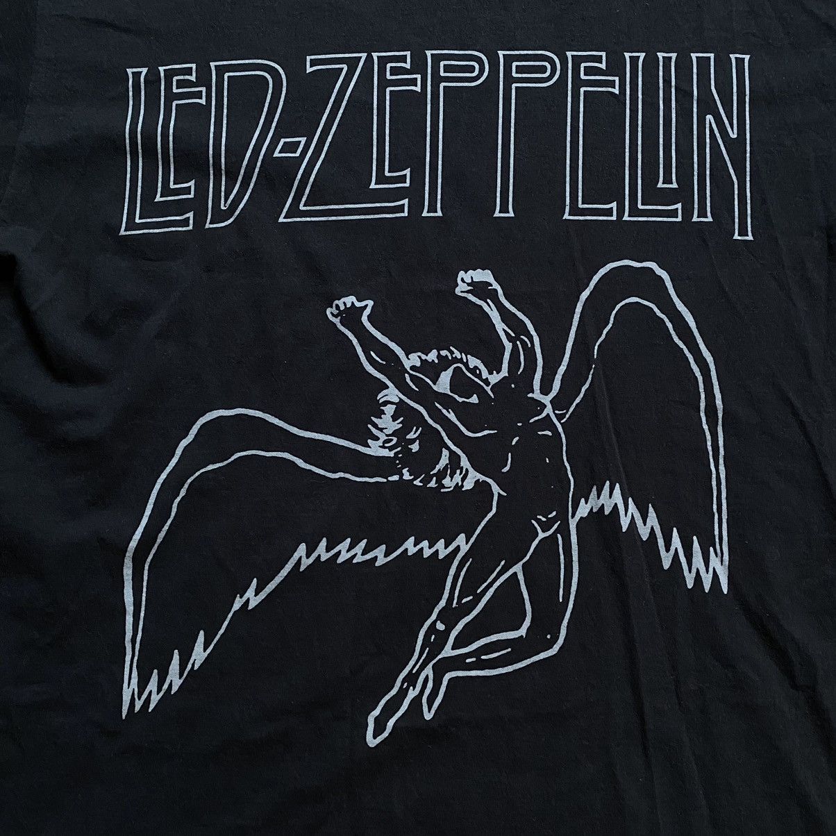 Band Tees VINTAGE LED ZEPPELIN FADED BIG LOGO T SHIRT Size US L / EU 52-54 / 3 - 3 Thumbnail
