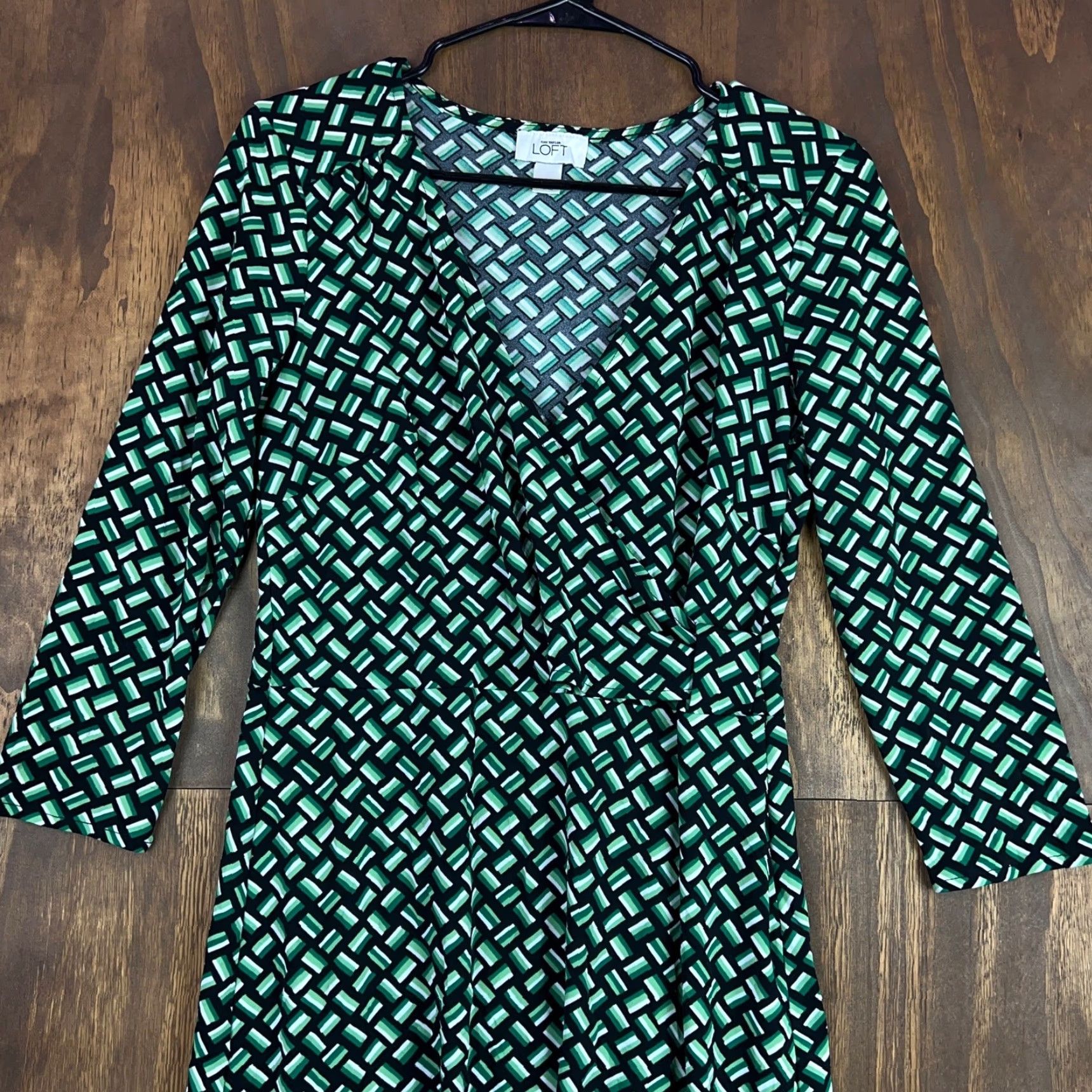 Ann Taylor Ann Taylor LOFT Dress Womens V-Neck Long Sleeve Workwear 6 Black Green Knee Length Subtle Wrap 30 Day Returns Mens? Size M / US 6-8 / IT 42-44 - 2 Thumbnail