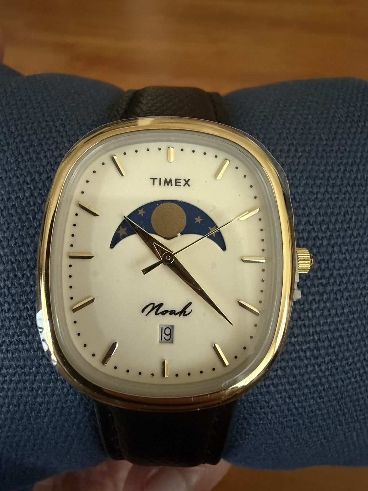 Noah × Timex Noah x Timex Oval Moon Phase Watch Black Gold Size ONE SIZE - 3 Thumbnail