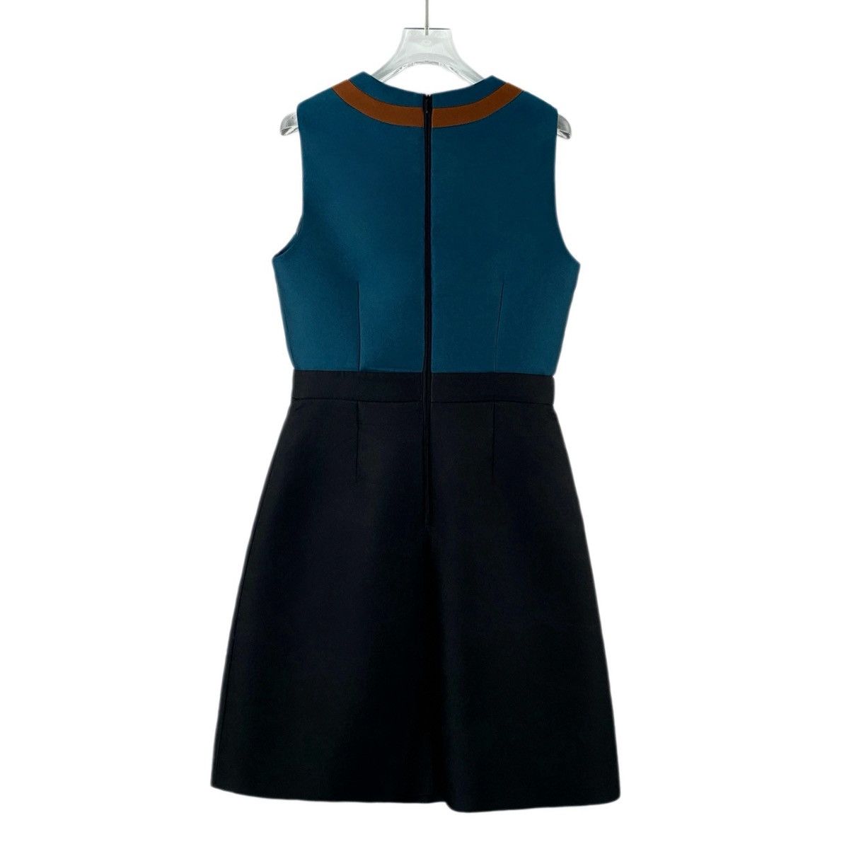 Max Mara Maxmara Color-blocked Crew Neck Sleeveless Dress K26WX Size M / US 6-8 / IT 42-44 - 2 Thumbnail