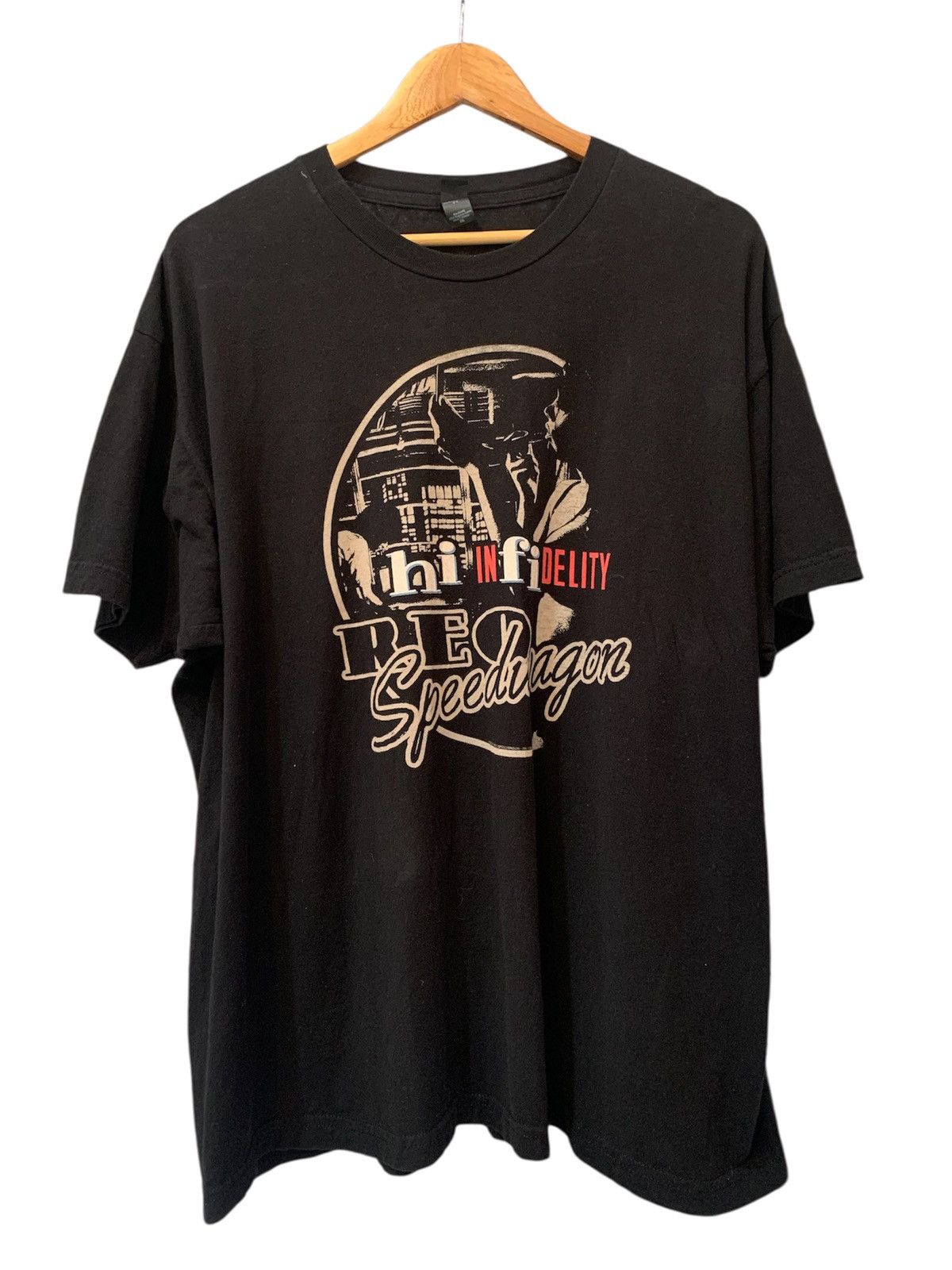 Band Tees REO Speedwagon Hi Infidelity Size US XXL / EU 58 / 5 - 1 Thumbnail