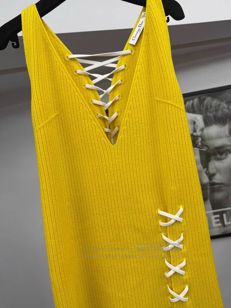 Dior Dior Yellow V-neck tie-up knitted dress Size XXS / US 00 / IT 34 - 2 Thumbnail