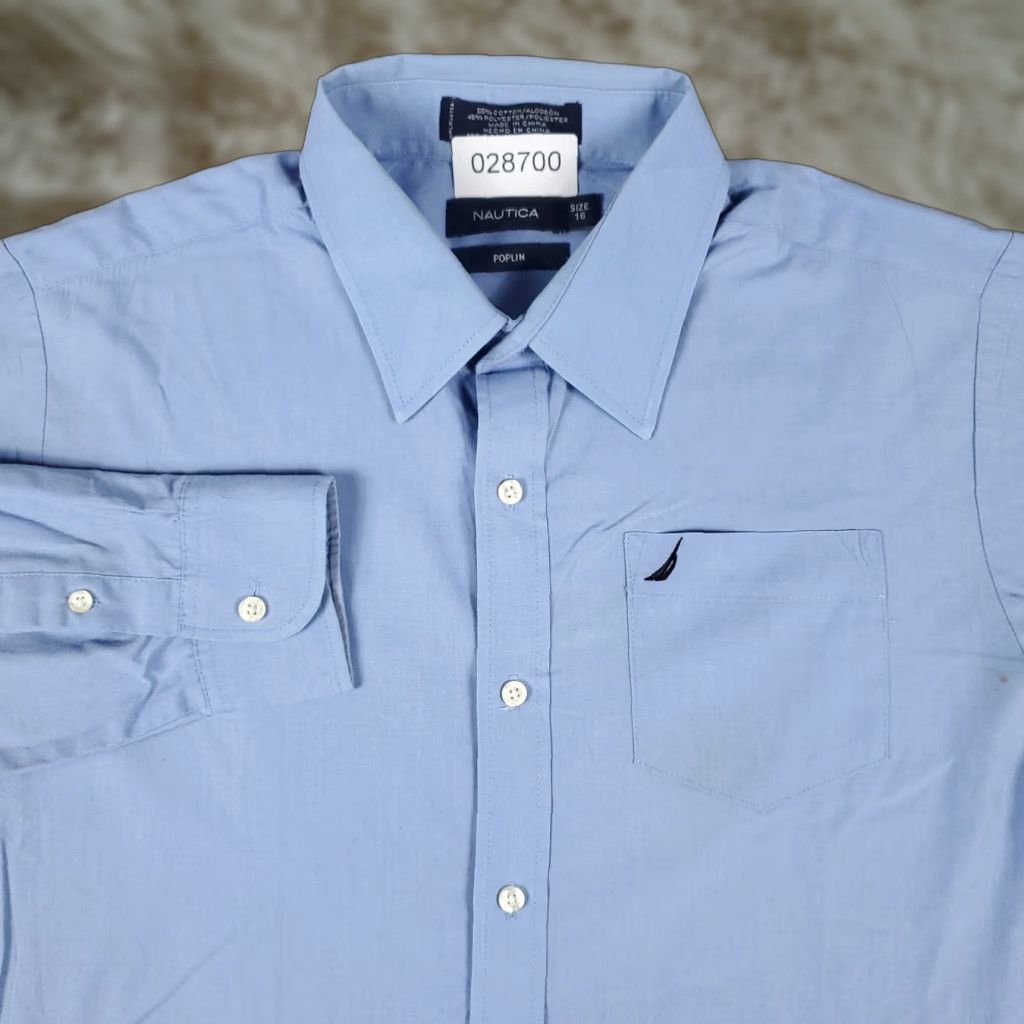 Nautica Nautica Dress Shirt Men Size 16 Blue Poplin Long Sleeve Button Up Collared Formal Workwear Regular Fit American Classic 90s (if applicable) Mens Size 42R - 1 Thumbnail
