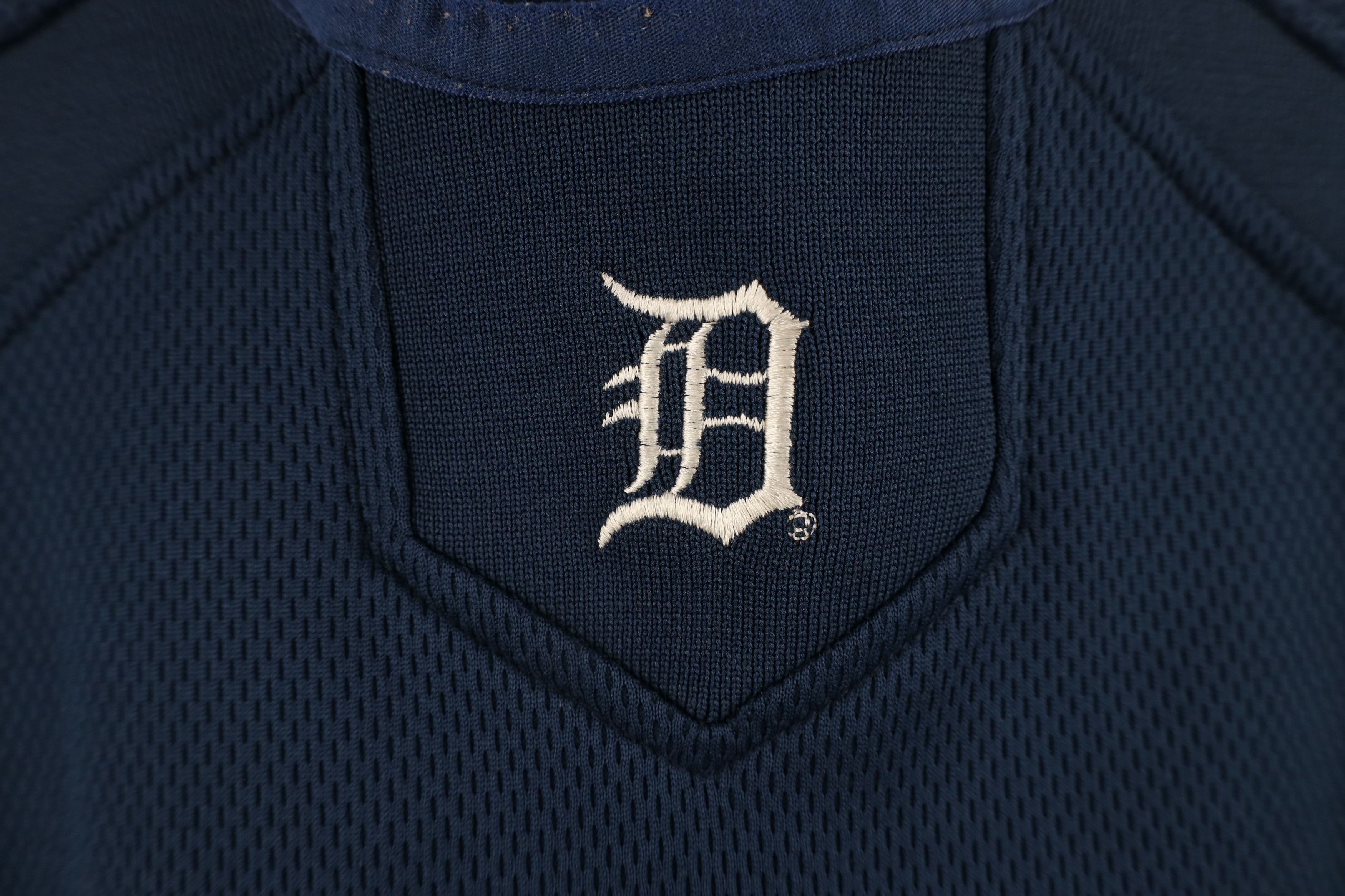 Majestic × Vintage Vintage Majestic Therma Base D Detroit Tigers Sweatshirt Size US L / EU 52-54 / 3 - 5 Thumbnail