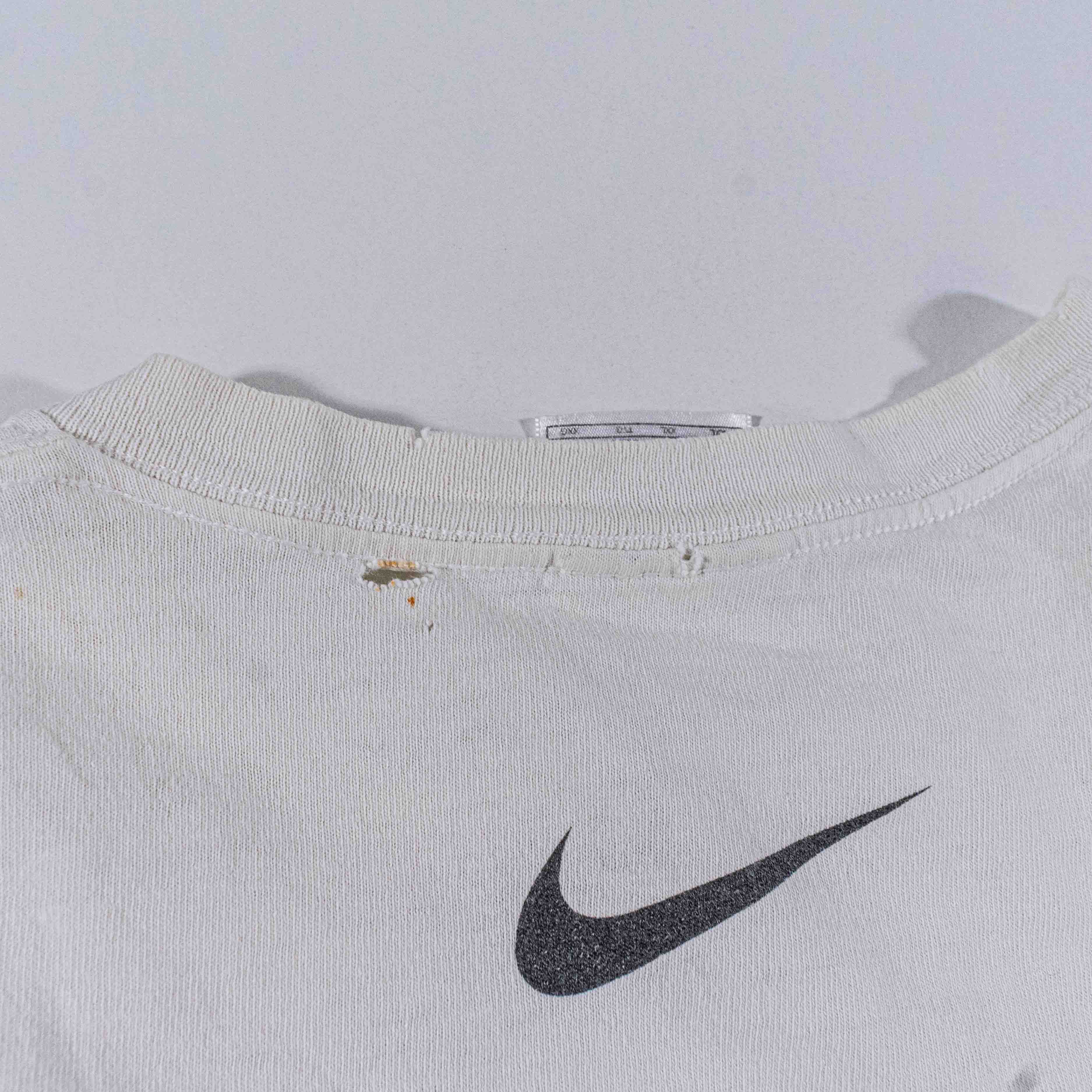 Nike NIKE New York MetroStars Taxi Swoosh T-Shirt Distressed Size US XXL / EU 58 / 5 - 19 Thumbnail