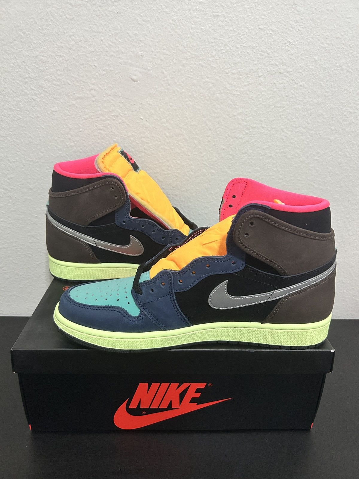 Jordan Brand Jordan 1 High Tokyo Bio Hack ☢️ Size US 9.5 / EU 42-43 - 6 Thumbnail