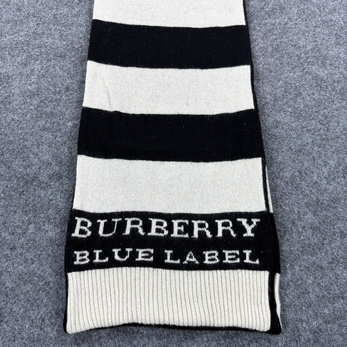 Burberry × Vintage Burberry Scarf # D715 # Muffler # Neckwear # Blue Label Size ONE SIZE - 2 Thumbnail