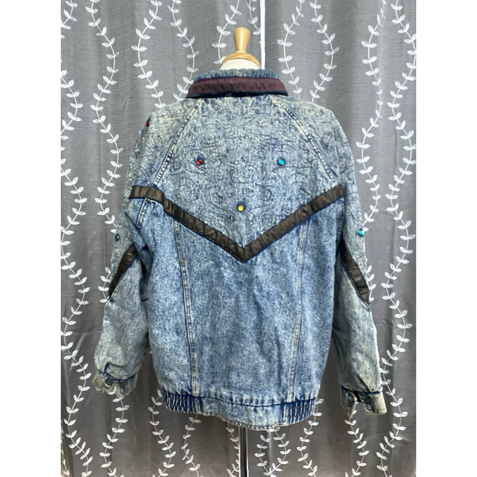 Vintage VINTAGE Current Seen Denim Jacket Bomber L, Women, Blue, Mid-Length, Lined, Embroidered, Button Zip Snap, 80s Retro, Casual Womens Jacket Size L / US 10 / IT 46 - 7 Thumbnail