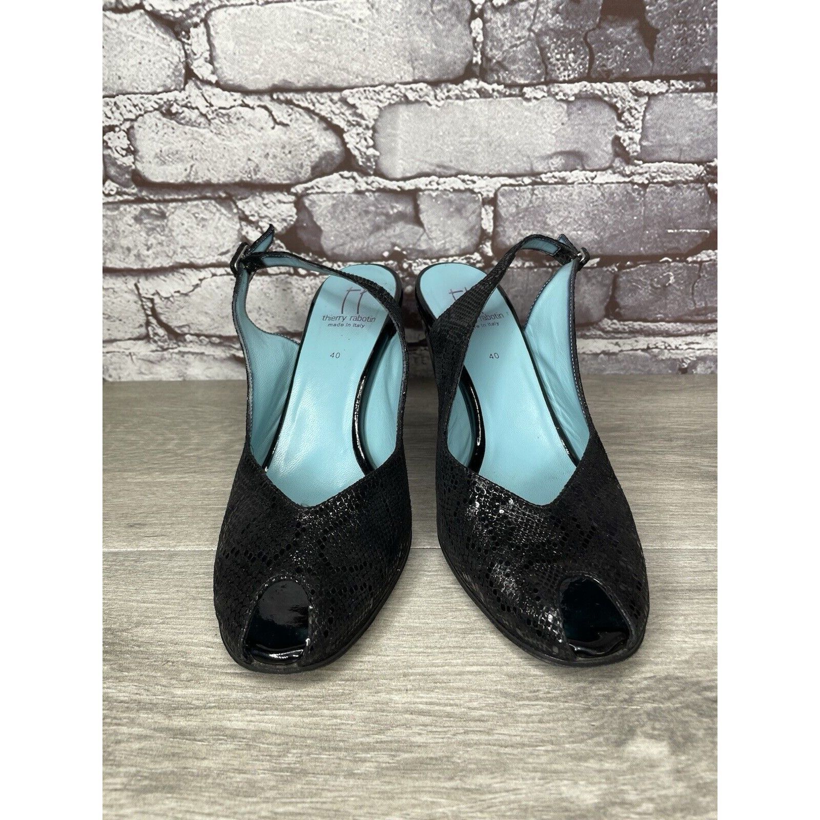 Other Thierry Rabotin Black Leather Snake Print Slingback Pump Hee Size US 9.5 / IT 39.5 - 19 Thumbnail