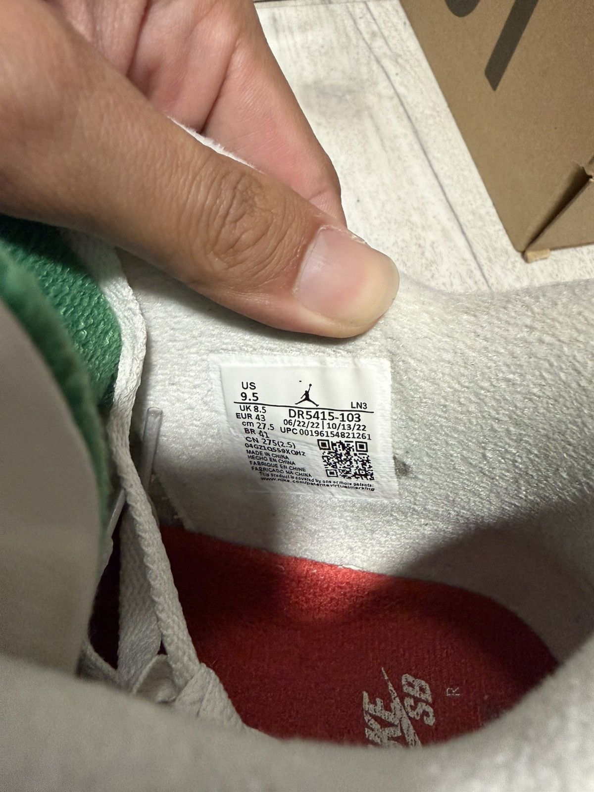 Nike SB Air Jordan 4 Retro SB Pine Green Size US 9.5 / EU 42-43 - 8 Thumbnail