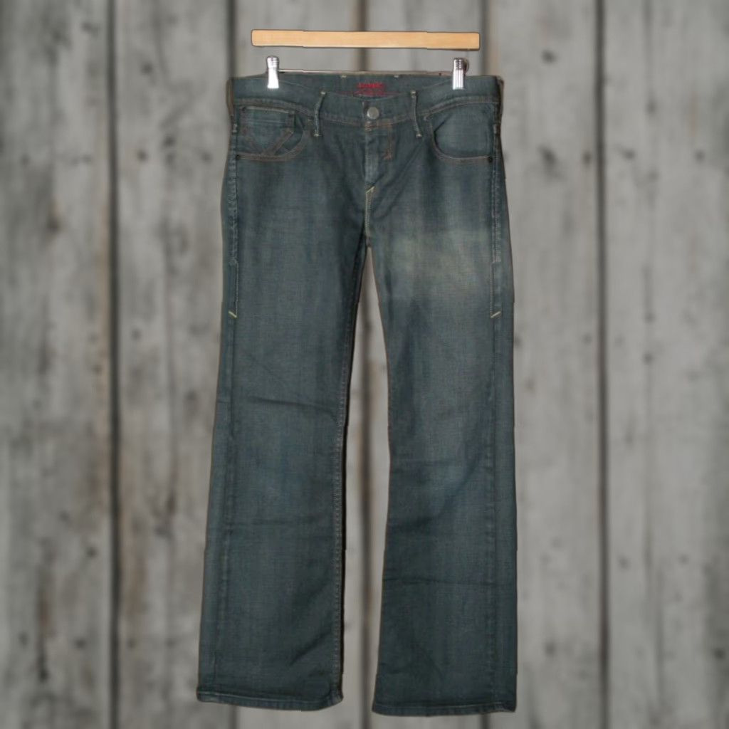 Levi's VINTAGE LEVI'S Red Collection Denim Bootcut Jeans Sz. 29 Regular Women Blue 5-Pocket Inseam 31 Rise 8.25" Measure 33x31 Size 29" - 1 Thumbnail