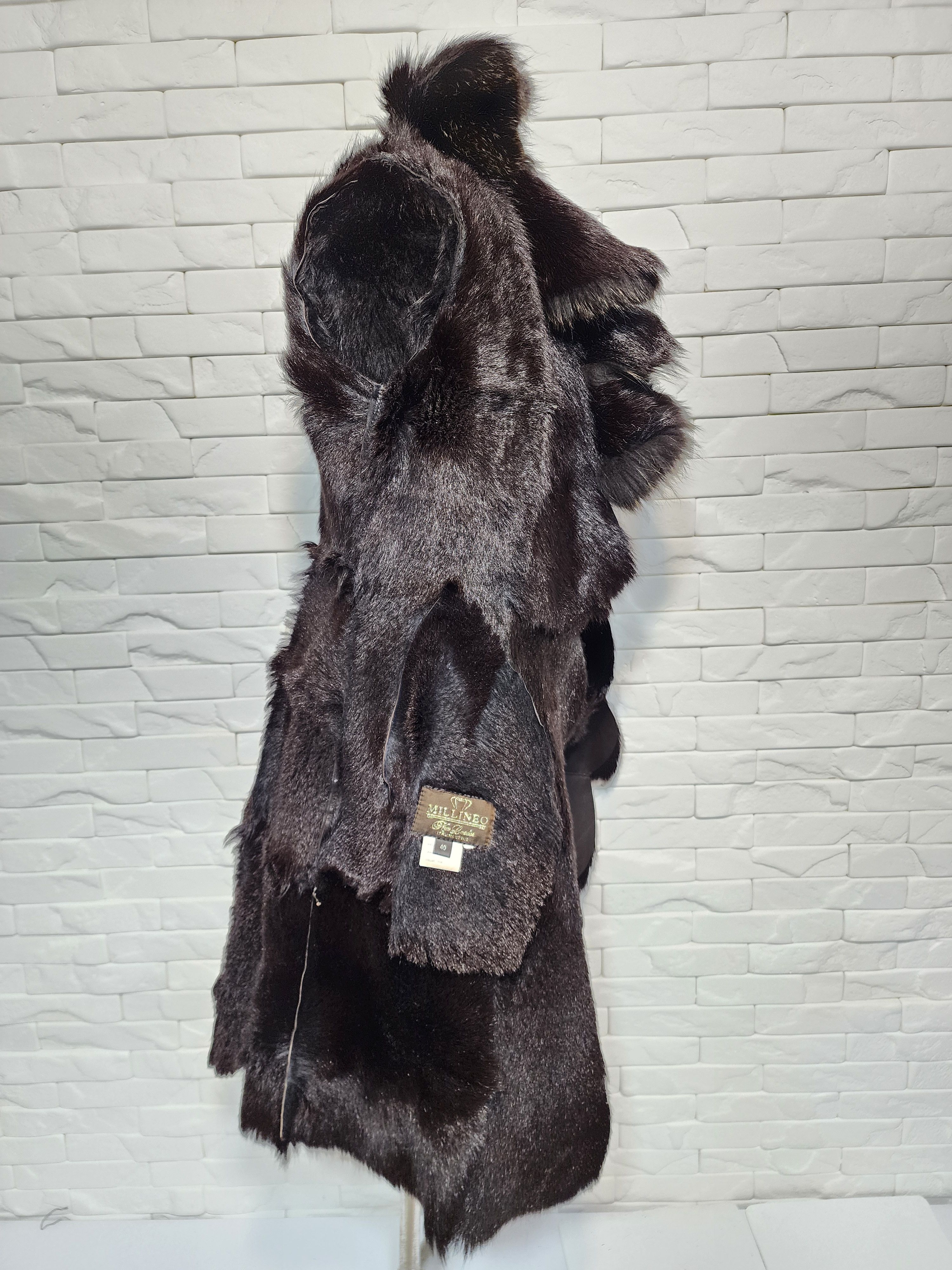 Uniqlo Women's Brown Sheepskin Coat: Genuine Fur Collar Size M / US 6-8 / IT 42-44 - 9 Thumbnail