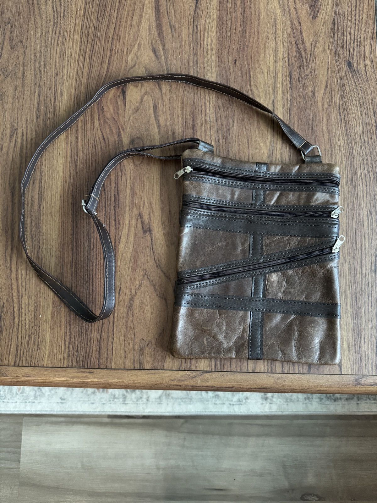 Vintage Brown Leather Crossbody Bag Size ONE SIZE - 1 Thumbnail