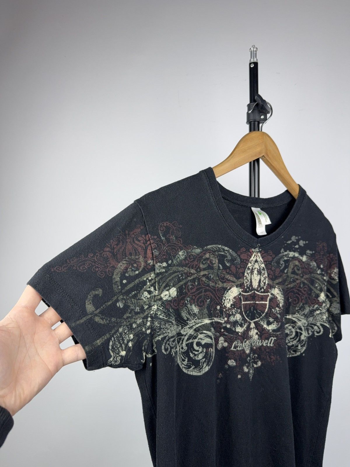 Vintage Vintage 90s Metal Punk Lake Powell Gothic Fleur-de-Lis Tee Size US S / EU 44-46 / 1 - 3 Thumbnail