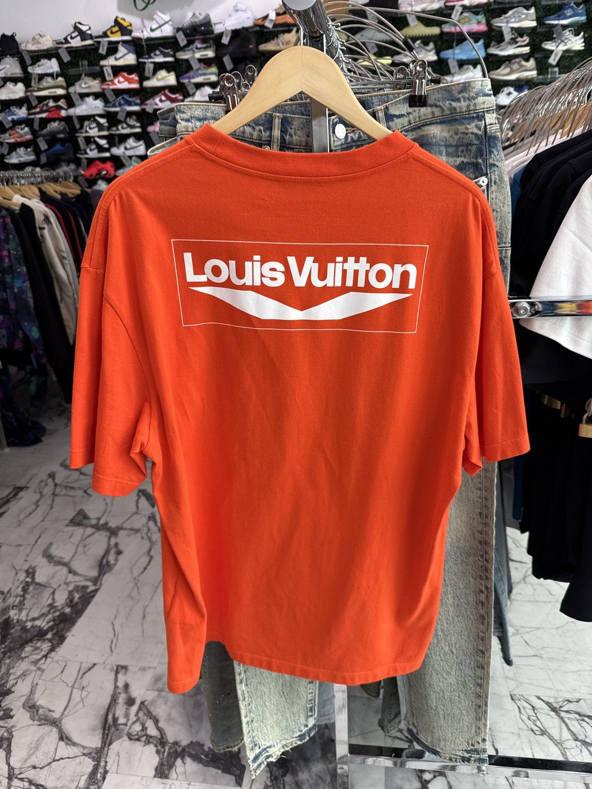Louis Vuitton Louis Vuitton Wave Logo Tee Orange size XXL Size US XXL / EU 58 / 5 - 2 Thumbnail